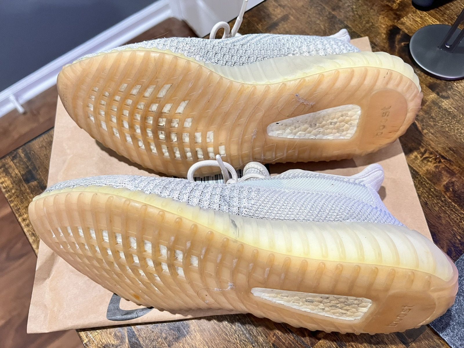 Adidas × Yeezy Yeezy 350 V2 Citrin Size US 12 / EU 45 - 5 Thumbnail