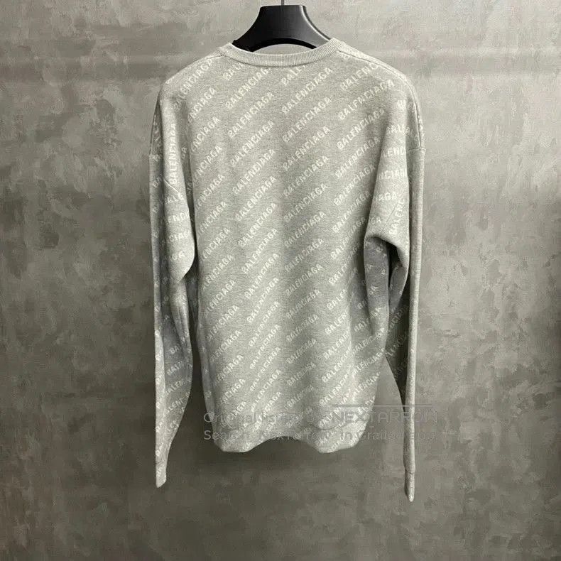 Balenciaga Balenciaga Gray Logo Knit Sweater. Size US XS / EU 42 / 0 - 2 Thumbnail