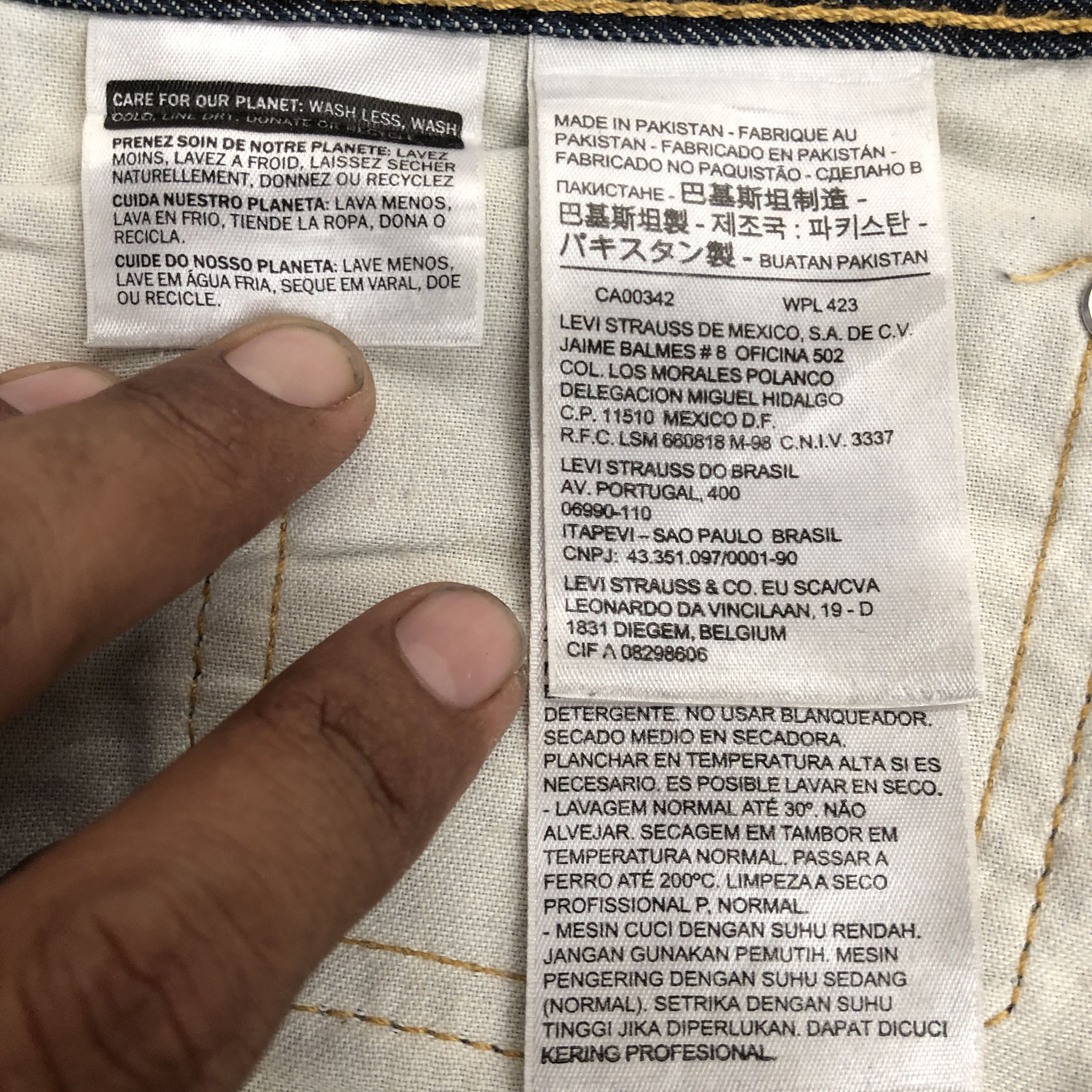 Levi's Vintage Levis 513 Jeans Levi's Faded Dark Blue Wash Denim Size US 36 / EU 52 - 7 Thumbnail