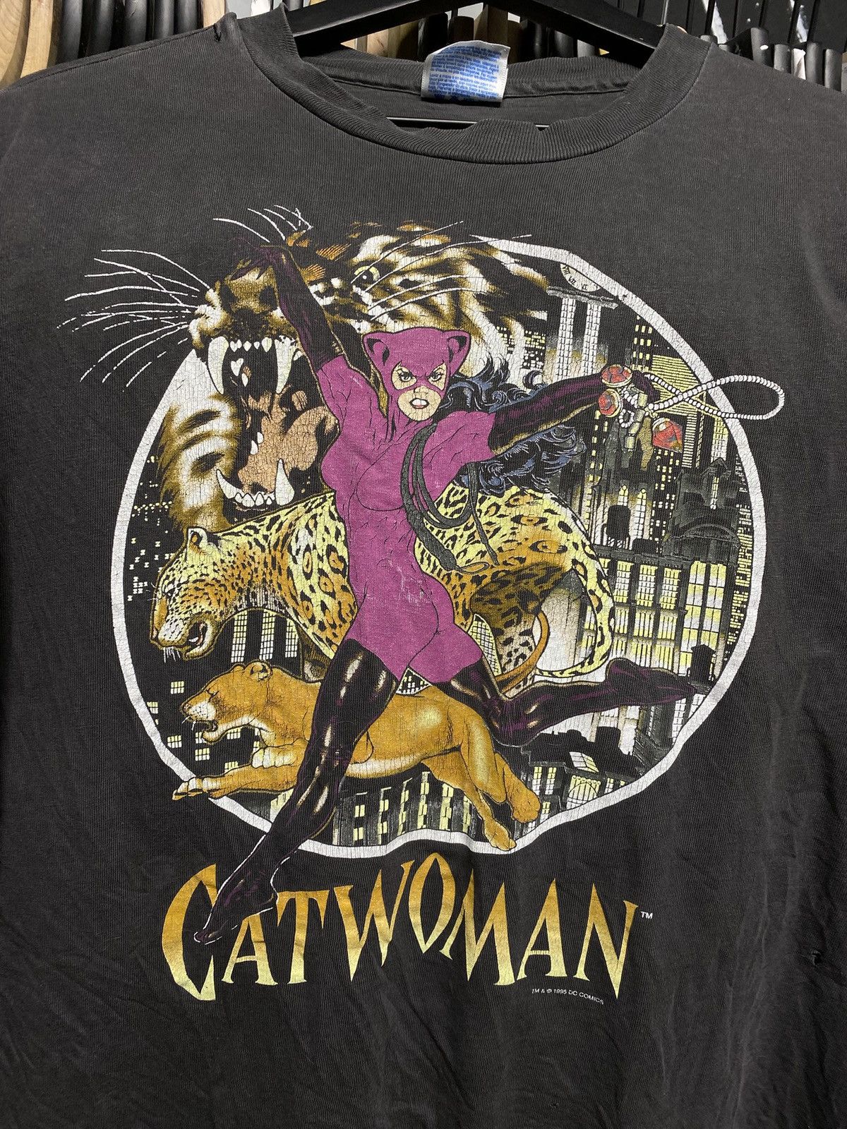 Other Vintage 90’s Cat Women 1995 DC Comics Tee Shirt XLarge Size US XL / EU 56 / 4 - 2 Thumbnail