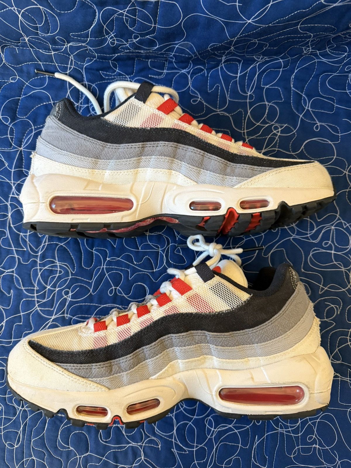 Nike Nike Air max 95 Summit white/chili red- 8M 9.5 W Size US 8 / EU 41 - 3 Thumbnail