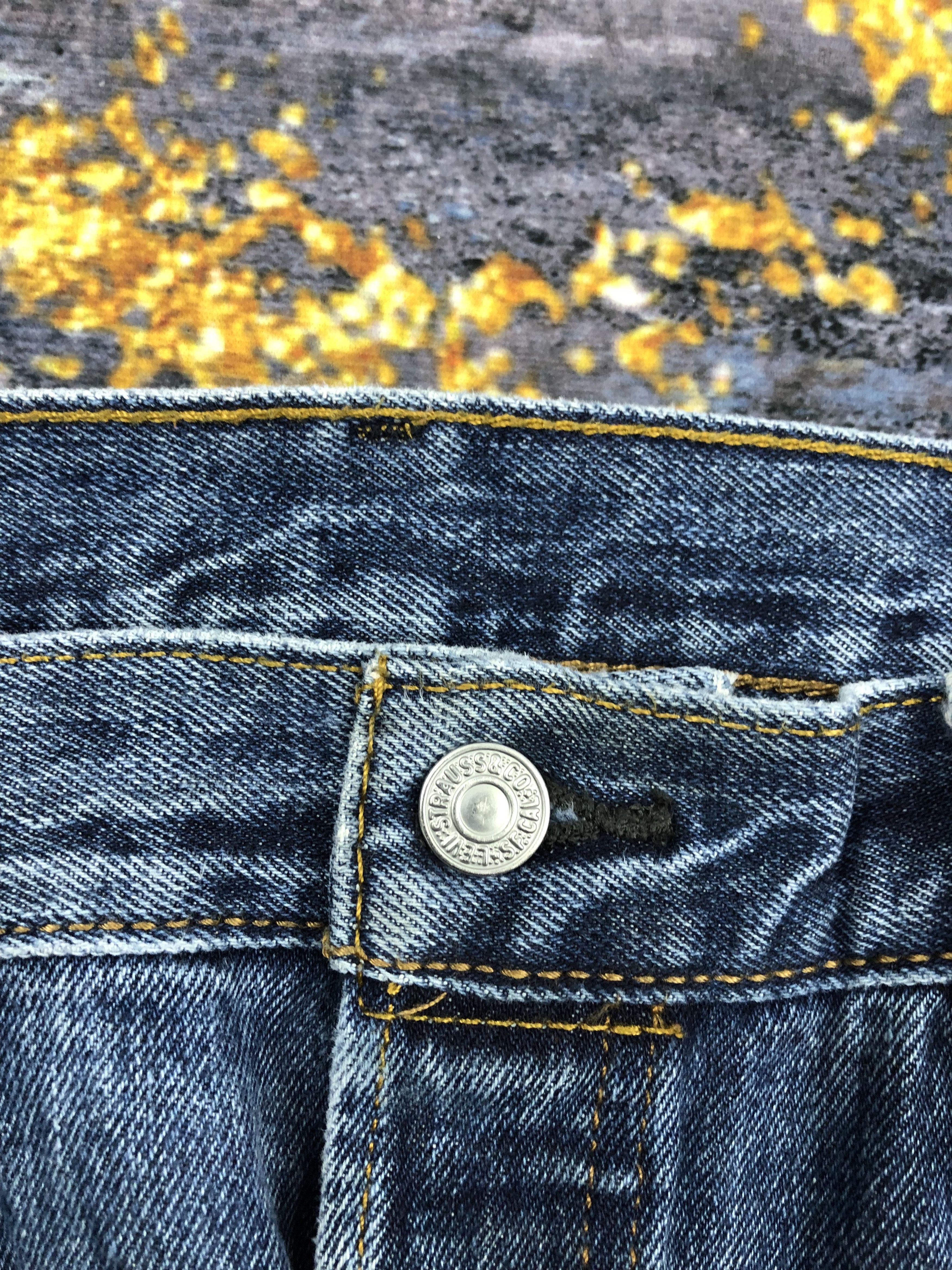 Levi's Vintage Levis 501 Button Fly Distressed Jeans DPP0097 Size US 38 / EU 54 - 8 Thumbnail