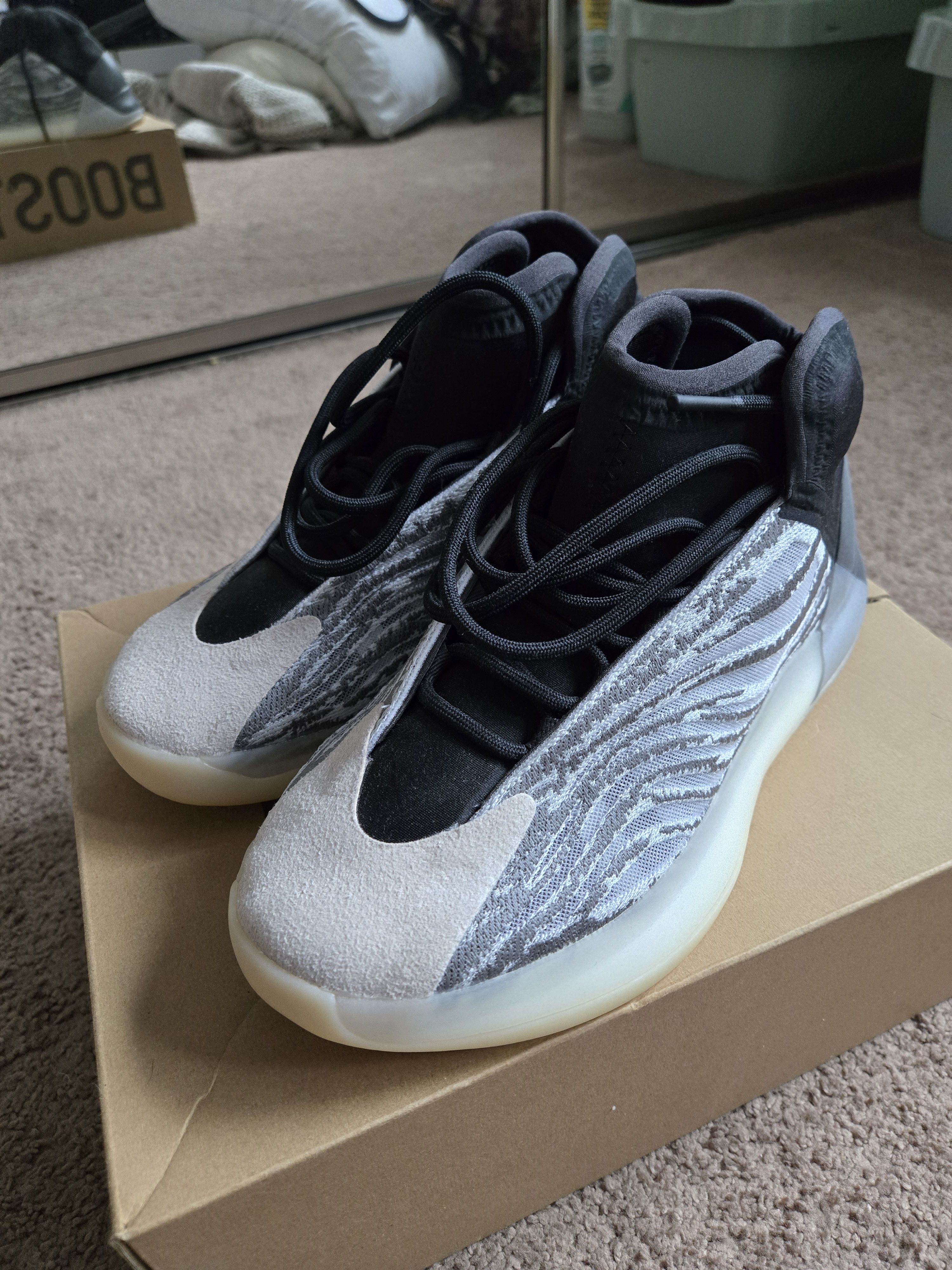 Yeezy Yeezy QNTM Size US 9 / EU 42 - 1 Thumbnail