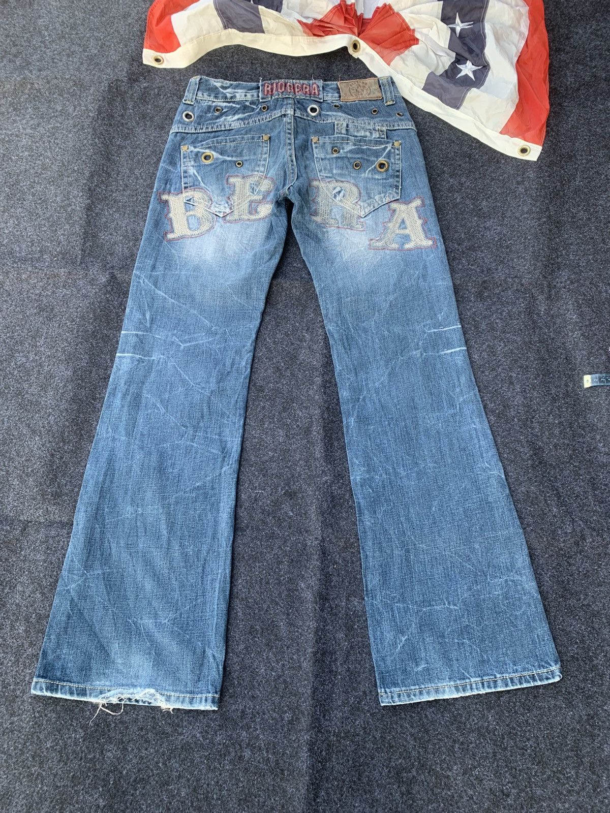 Japanese Brand Riobera Embroidered Flare Jeans Vintage Japanese Denim Size US 32 / EU 48 - 1 Thumbnail
