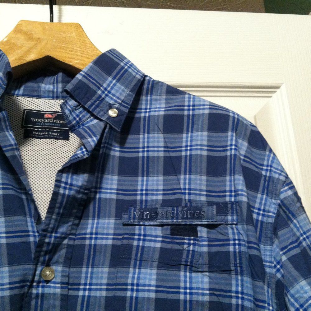 Vineyard Vines VINEYARD VINES MEN'S BLUE 96%NYLON4%POLYESTER CASUAL SHIRT L Size US L / EU 52-54 / 3 - 7 Thumbnail