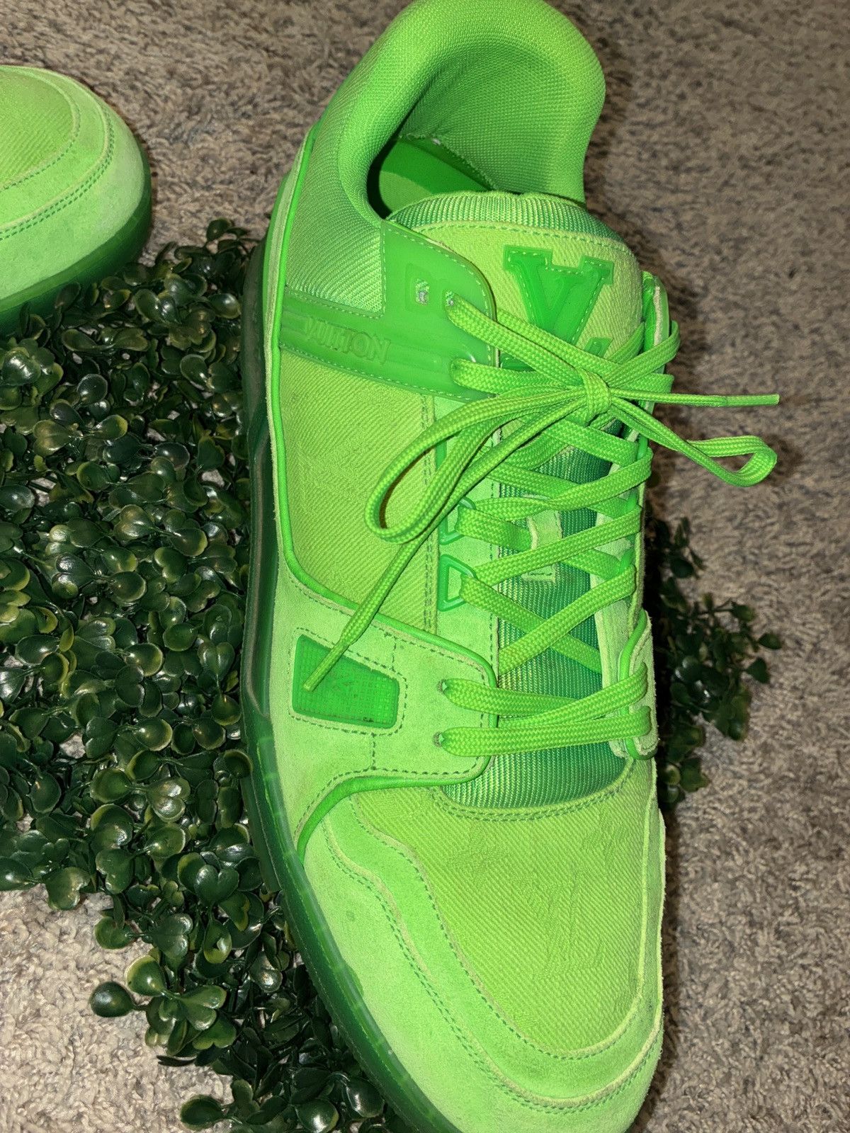 Designer × Louis Vuitton Louis Vuitton Trainer 'Fluorescent Green Monogram' Size US 13 / EU 46 - 7 Thumbnail