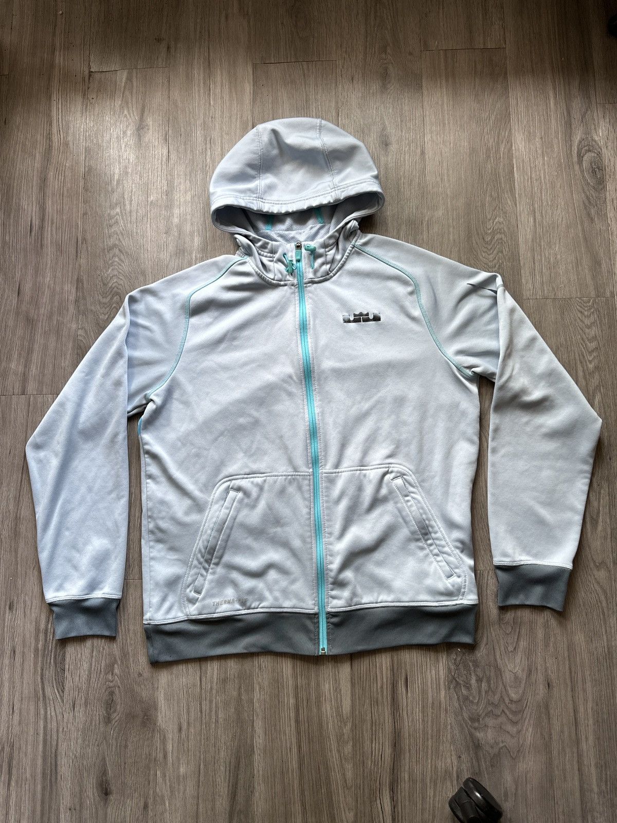 nike warm up basketball hoodie
