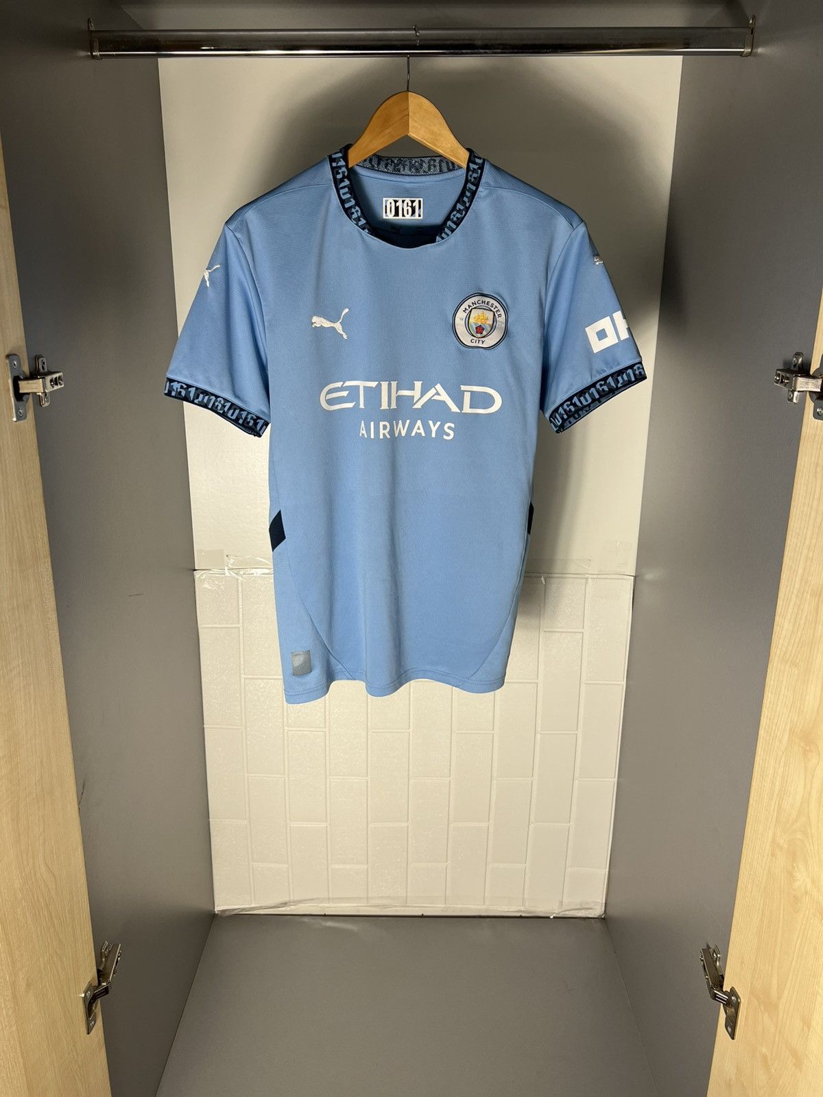 Puma VINTAGE PUMA FC MANCHESTER CITY ENGLAND SOCCER JERSEY RETRO Size US M / EU 48-50 / 2 - 10 Thumbnail