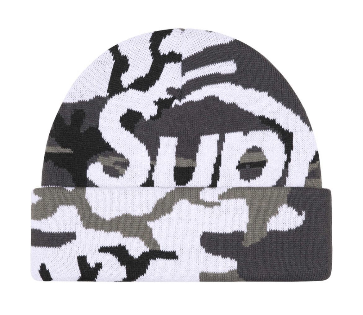 Supreme Supreme Big Logo Beanie Snow Camo FW25 Size ONE SIZE - 1 Thumbnail