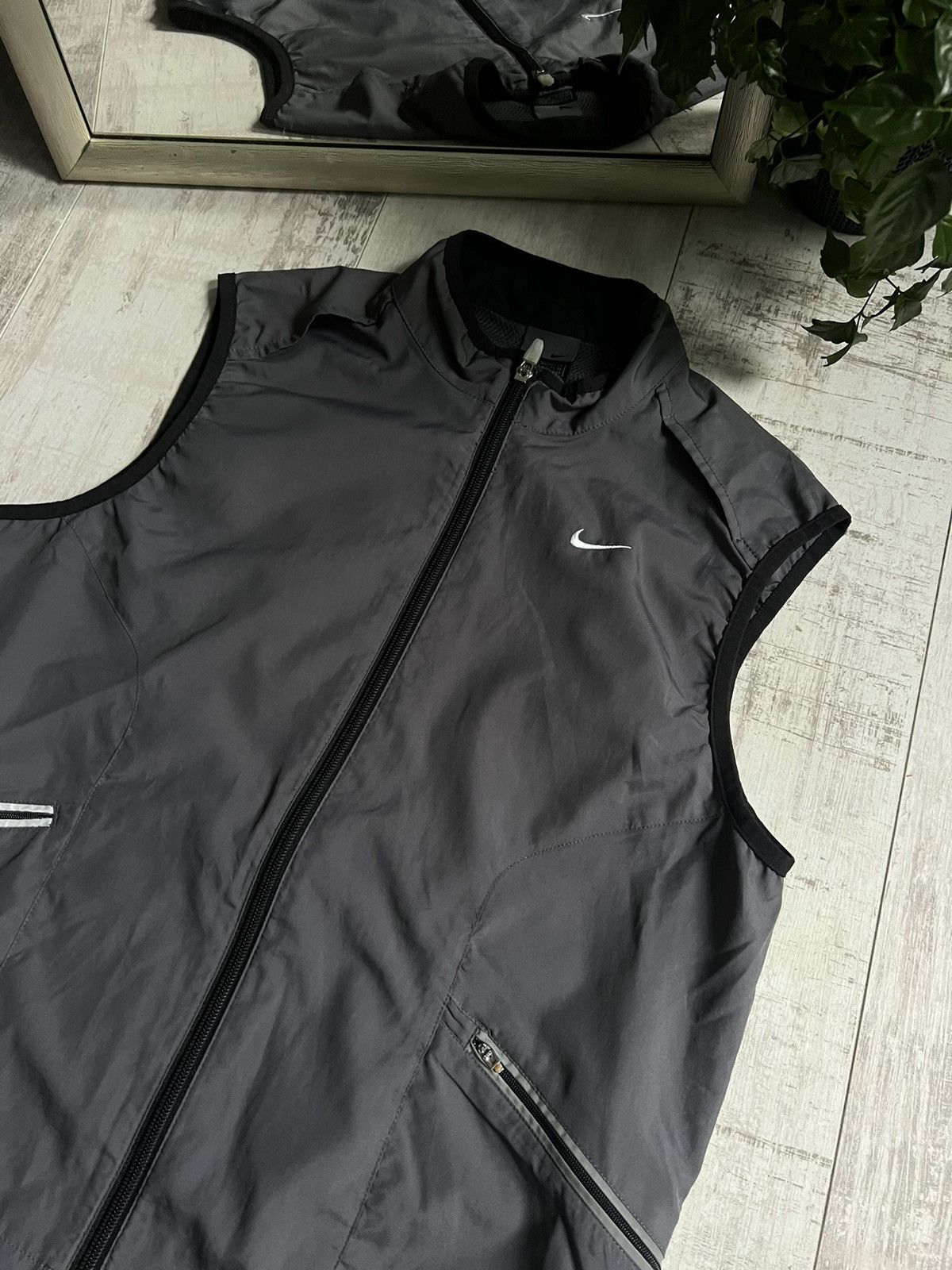Nike Vintage Nike 90’s Nylon Vest Y2K Swoosh Drill Size US S / EU 44-46 / 1 - 2 Thumbnail