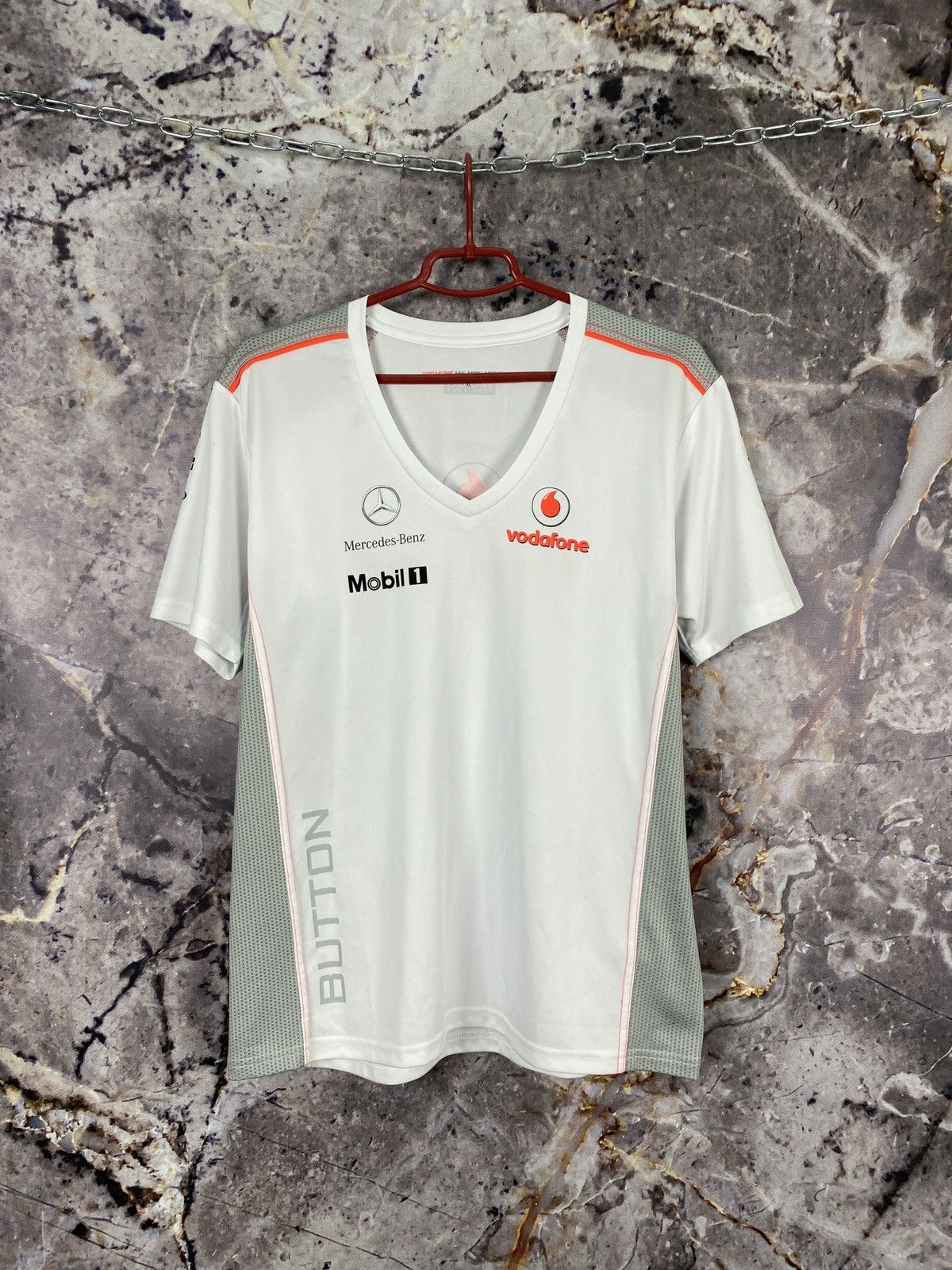 Malcolm McLaren × Mercedes-Benz Women’s Vodafone McLaren Mercedes T-Shirt Button Size XL Size XL / US 12-14 / IT 48-50 - 1 Thumbnail