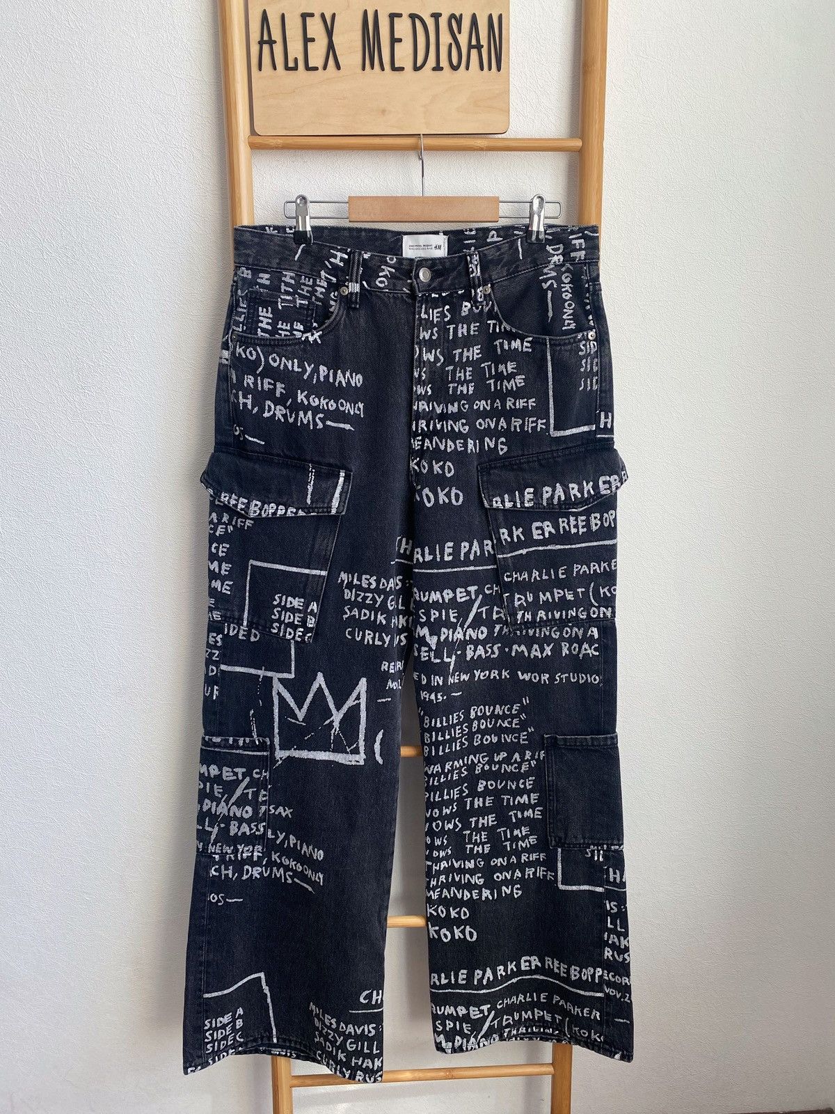 H&M × Jean-Michel Basquiat × Who Decides War Who Decides War Baggy denim jeans H&M x Basquiat x Ev&Tela Size US 32 / EU 48 - 8 Thumbnail