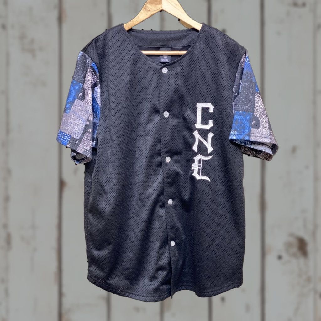 Crooks & Castles Crooks & Castles Baseball Jersey 85 Short Sleeve L Mens Large Black Paisley Jersey Baseball Shirt Size US L / EU 52-54 / 3 - 1 Thumbnail