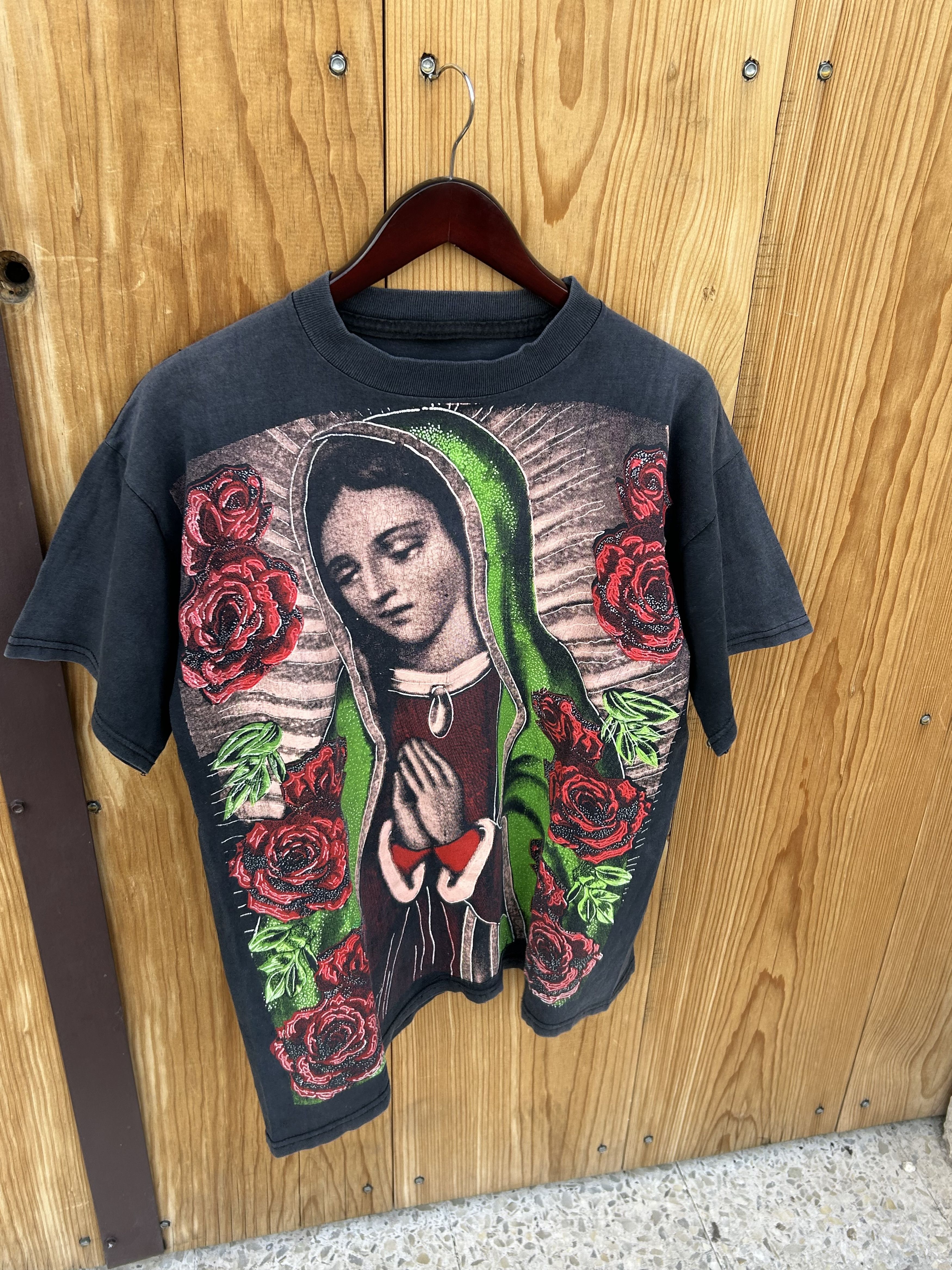 Vintage Virgen de Guadalupe AOP 90s Size US L / EU 52-54 / 3 - 6 Thumbnail
