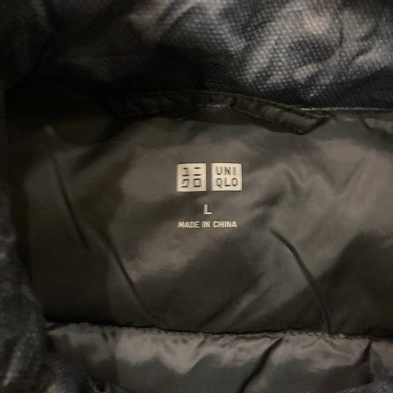 Uniqlo Uniqlo Blue Digi Camo Puffer Jacket Size Large - Rare! Size US L / EU 52-54 / 3 - 5 Thumbnail
