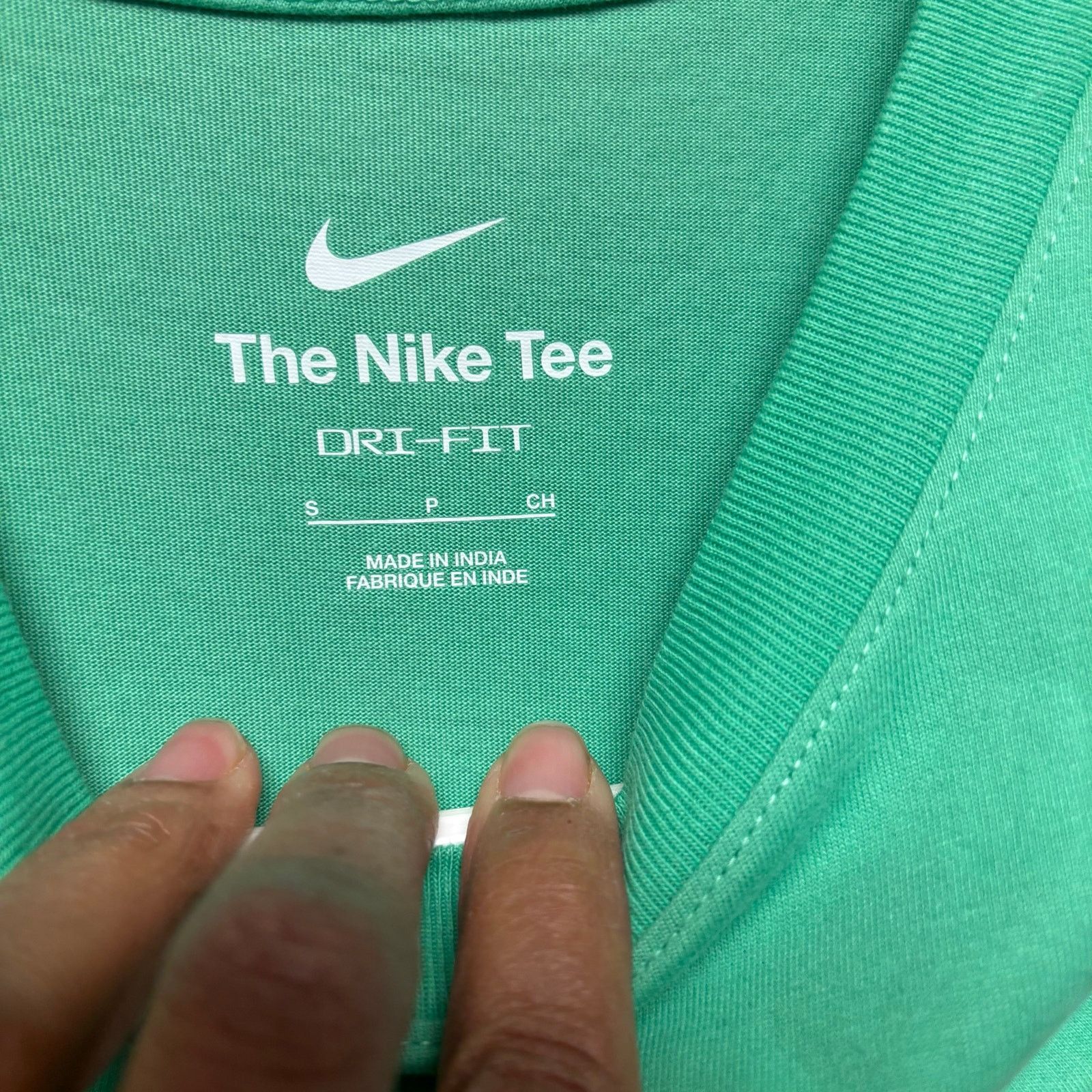 Nike Nike Basketball Shirt Spring Floral Center Logo Swoosh Size US S / EU 44-46 / 1 - 8 Thumbnail
