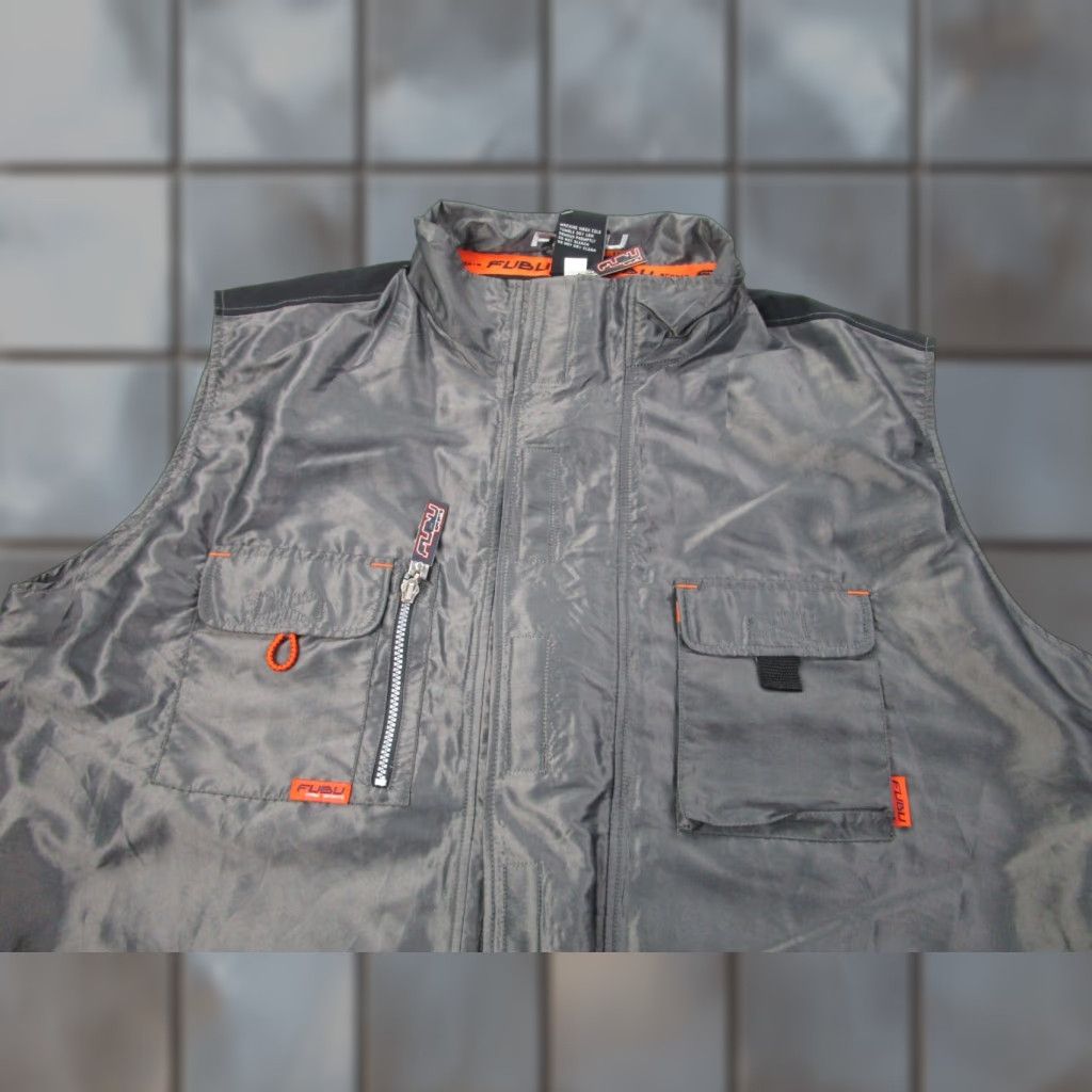 Fubu VINTAGE FUBU Jacket Windbreaker Mens 2XL Gray Hip Hop Baggy Nylon Sleeveless Zip Coat Powered by Pockets Size US XXL / EU 58 / 5 - 1 Thumbnail