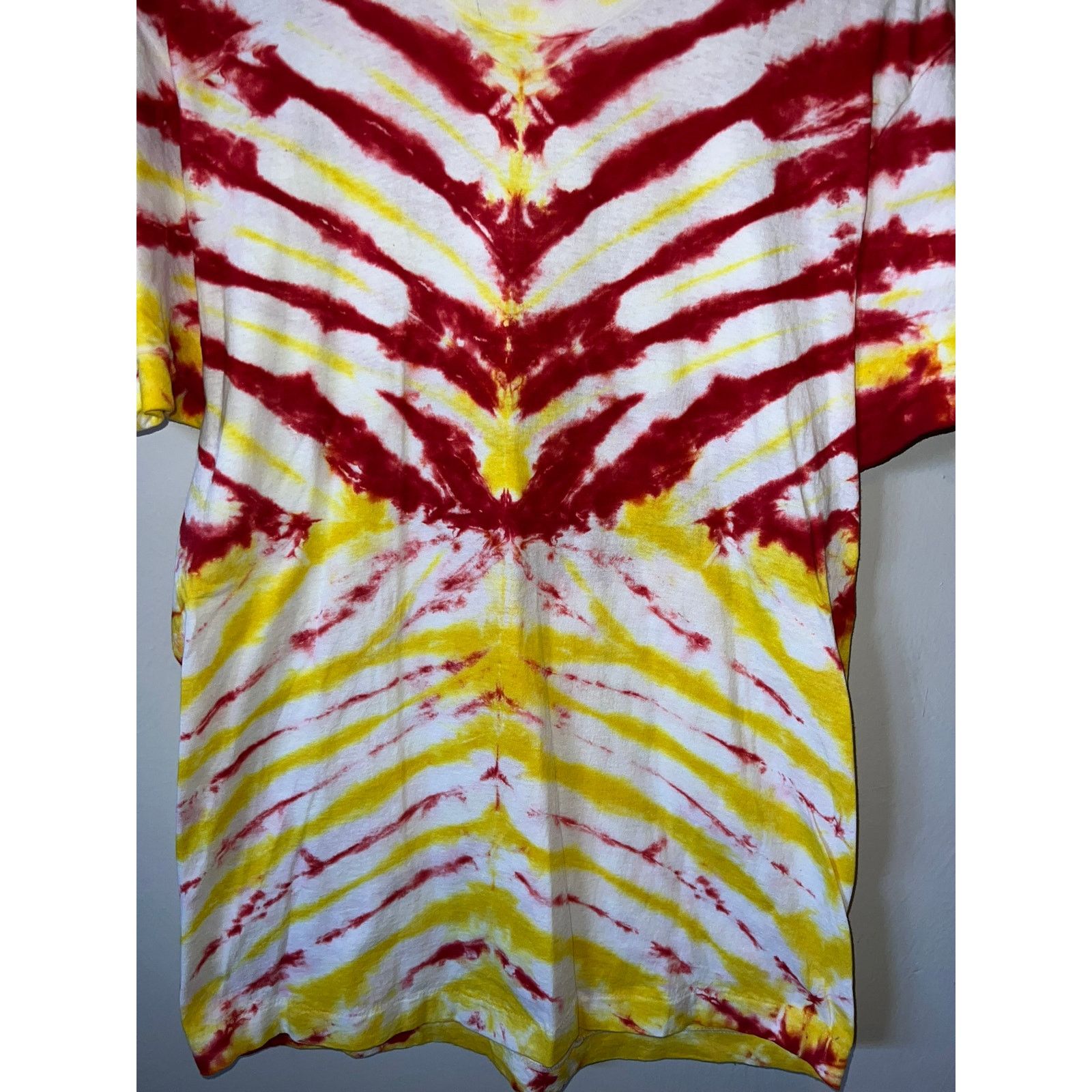 Fruit Of The Loom Vintage Tie Dye Shirt Fruit of The Loom Red VTG 80s 1980s L Size US L / EU 52-54 / 3 - 4 Thumbnail