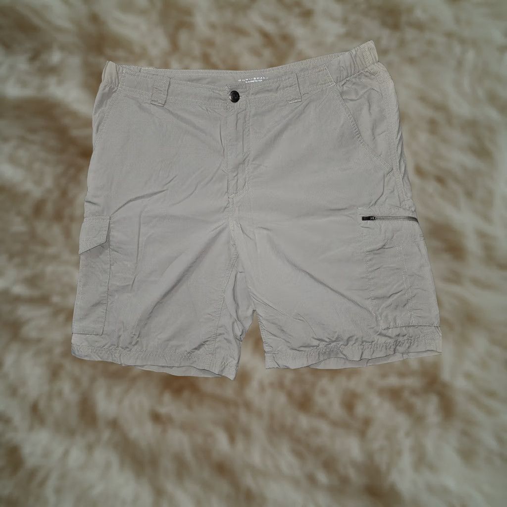 Vintage Columbia Omni-Shade Beige Nylon Cargo Shorts Mens 38 Hiking Travel Outdoor Lined Pockets UV Protection Size US 38 / EU 54 - 1 Thumbnail