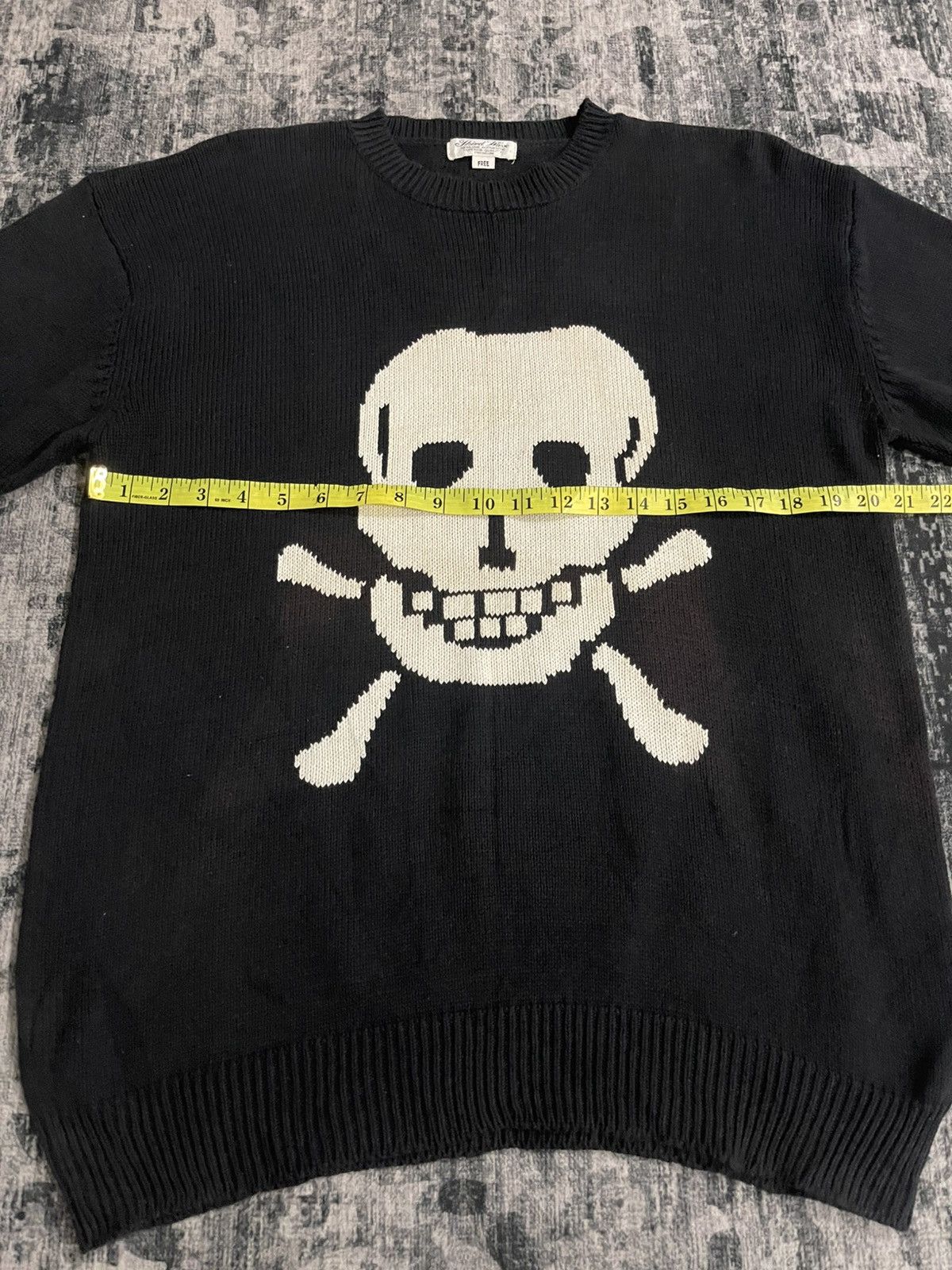 Japanese Brand Third Wave Skull Print Shortsleeve Knit Size US L / EU 52-54 / 3 - 13 Thumbnail