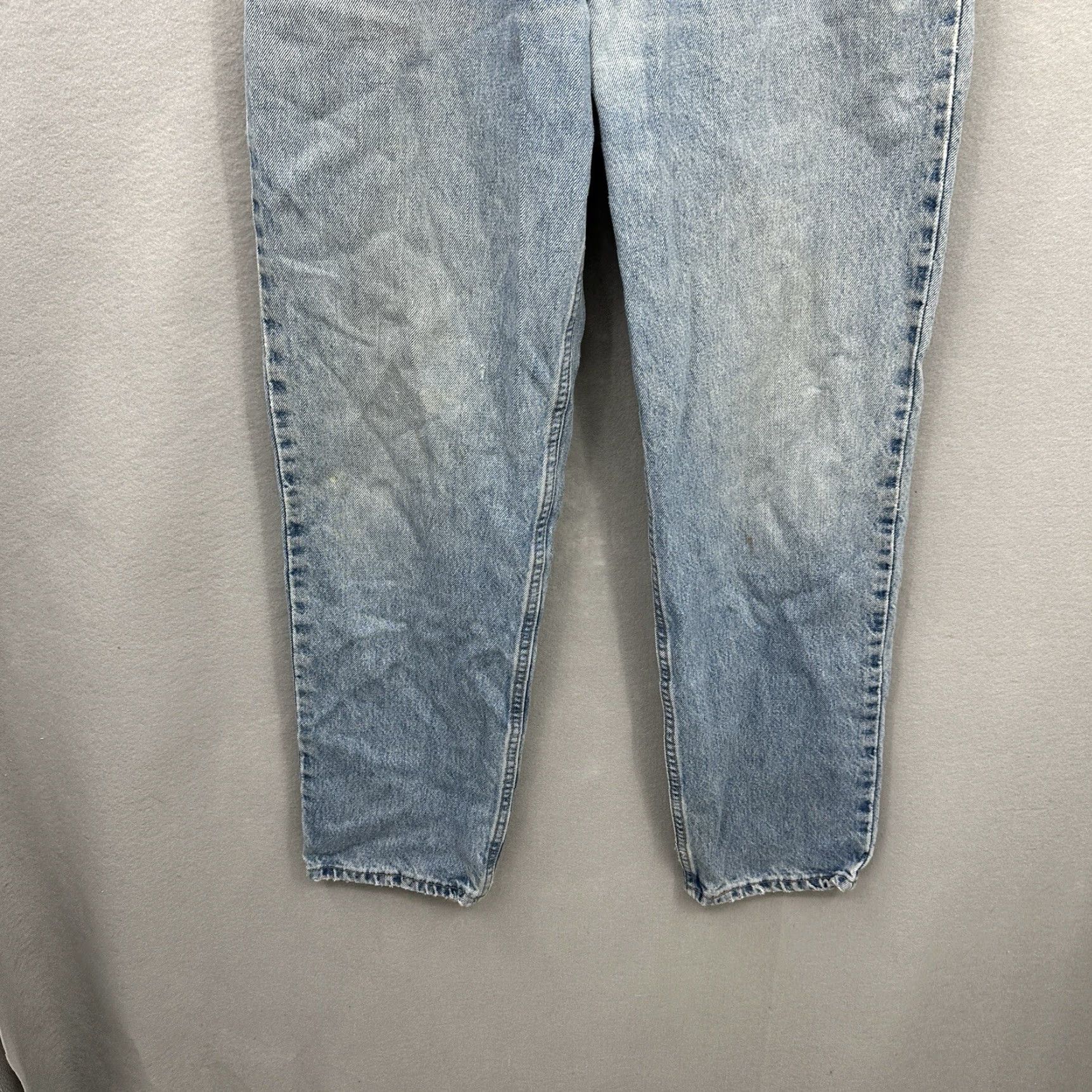 Levi's VINTAGE Levi's Levi's 550 Jeans Mens 34x32 Blue Denim 90s Y2K 5-Pocket Relaxed Regular Size 34 USA Leather Logo read Vintage 550 jeans USA Mens 34x32 Size US 34 / EU 50 - 4 Thumbnail