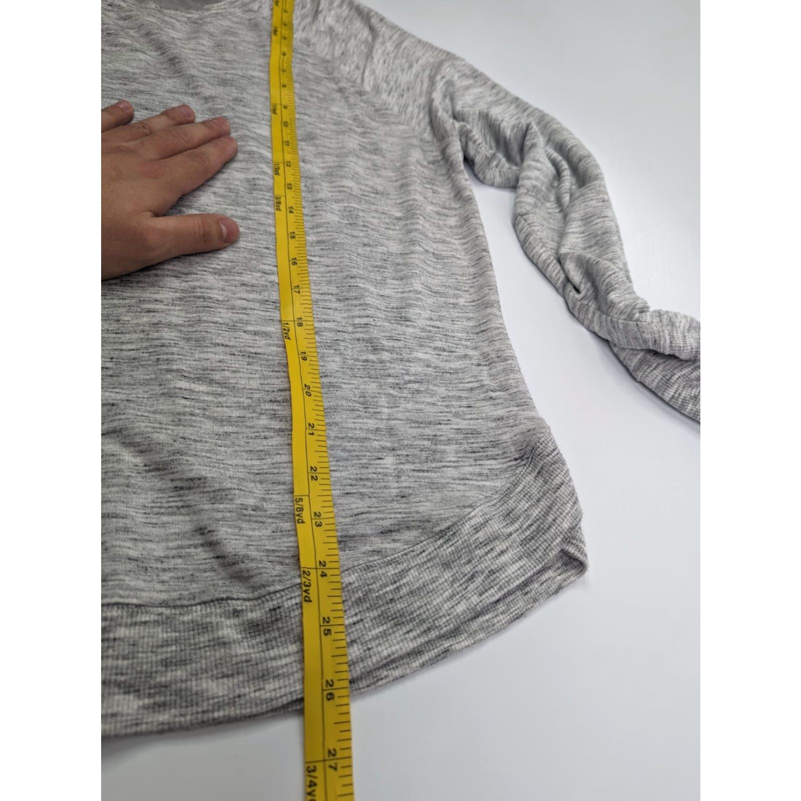 Athleta Athleta Sweatshirt Mindset Relaxed Fit Women’s Large Gray Pullover Long Sleeve Activewear 472751 Size L / US 10 / IT 46 - 5 Thumbnail