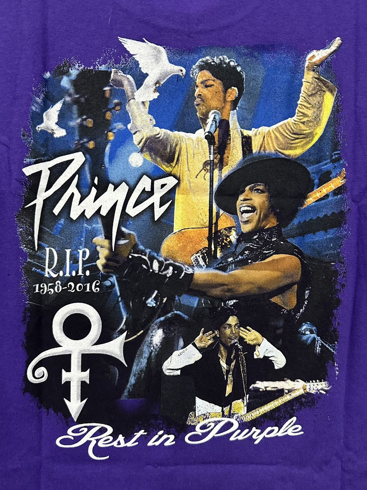 Band Tees Prince Memorial shirt Size US S / EU 44-46 / 1 - 4 Thumbnail