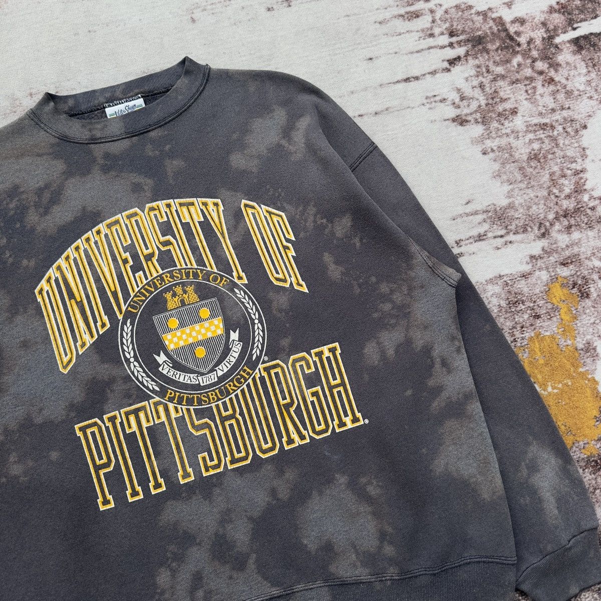 Velva Sheen VINTAGE UNIVERSITY OF PITTSBURGH TIE DYE BIG LOGO RARE Size US XL / EU 56 / 4 - 3 Thumbnail