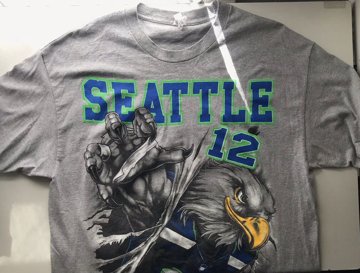 Vintage Vintage Seattle Sea hawk 12 Man Tee Size US L / EU 52-54 / 3 - 1 Thumbnail