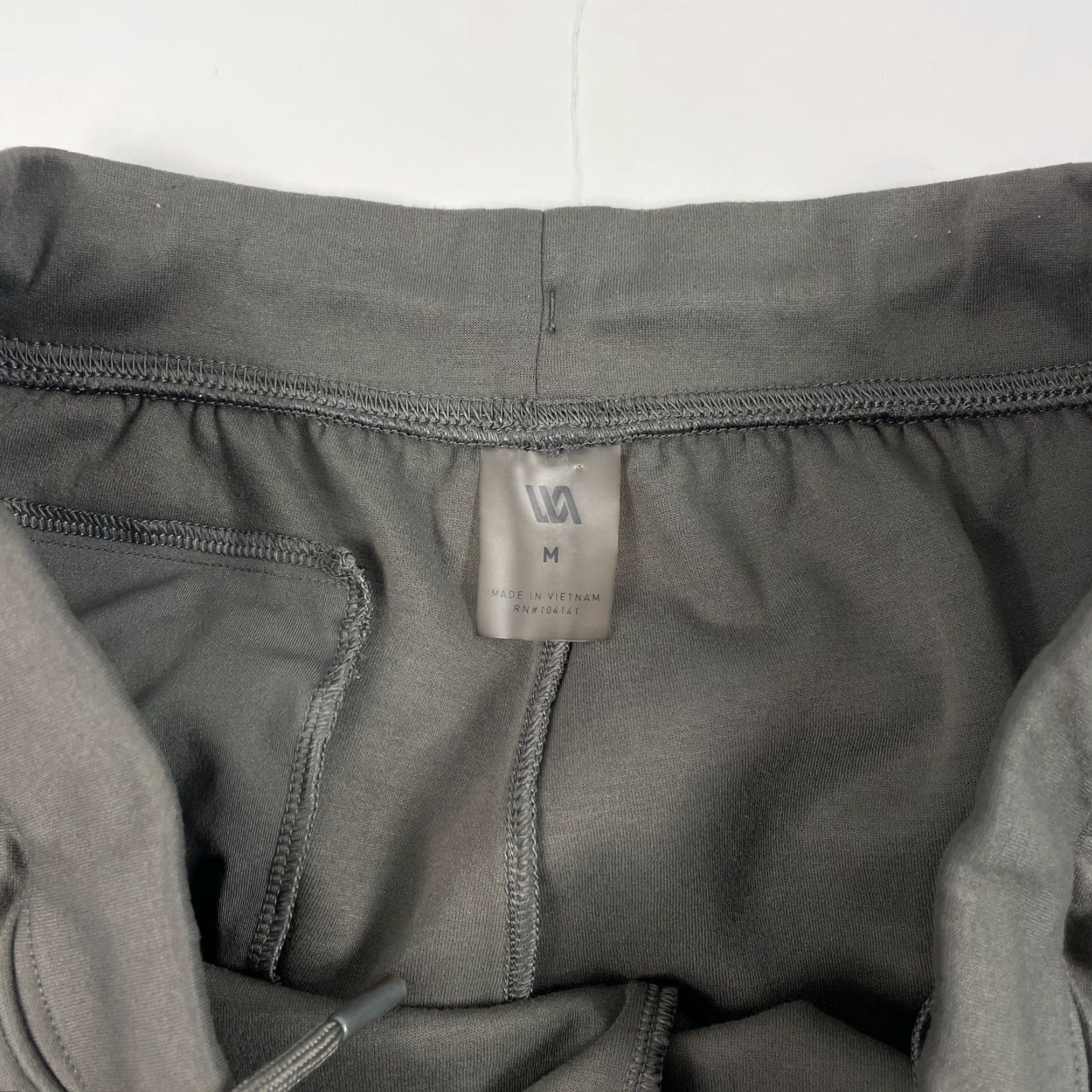 Vintage VRST Sweatpants Mens M Green Relaxed Tapered Leg Lined Workout Gym Stretch Activewear Casual Travel Pockets Elastic Waist Size US 31 - 6 Thumbnail
