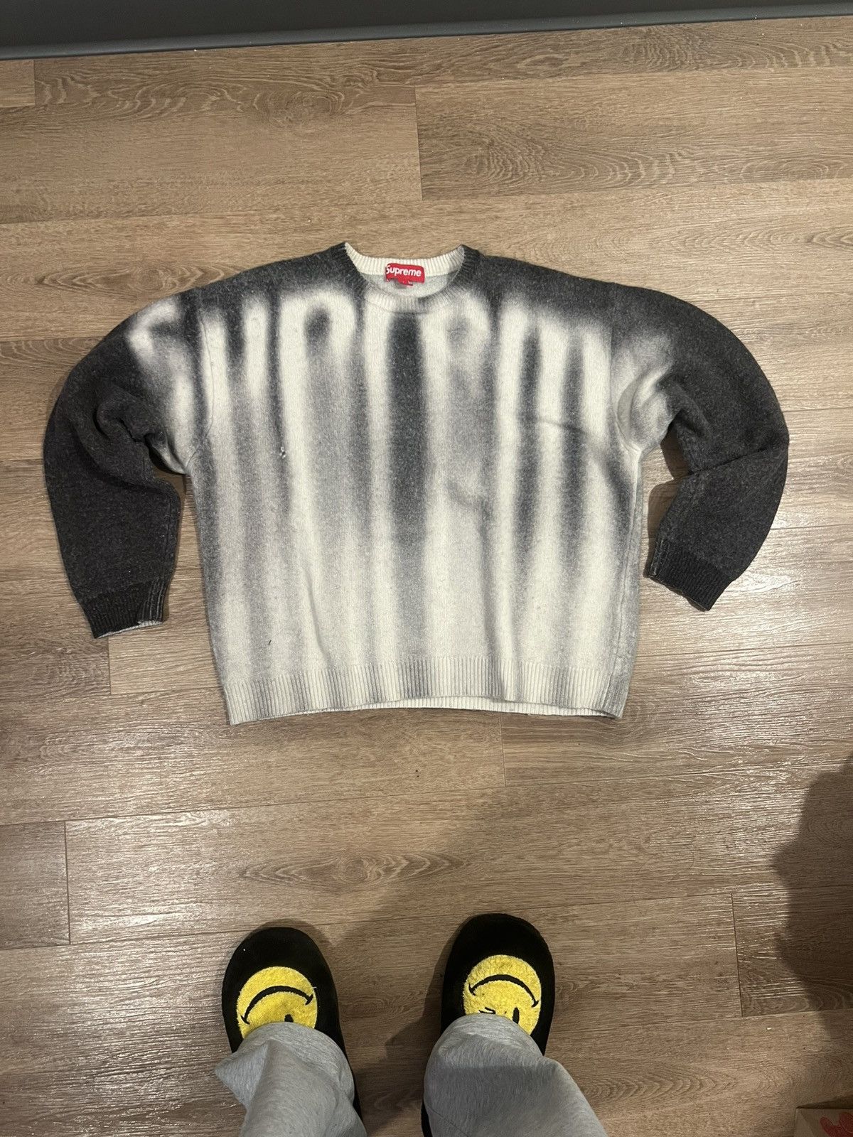 トップス Supreme Blurred Logo Sweater Black M Supreme Blurred Logo Sweater Black