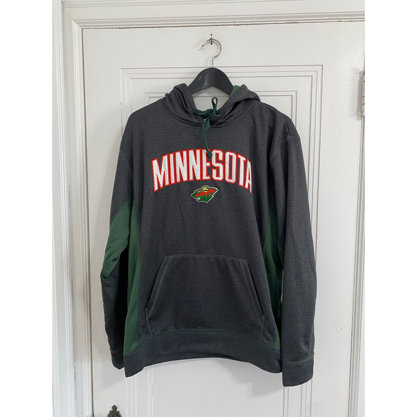 NHL Minnesota Wild Stitched NHL Hockey Hoodie Size Medium Size US M / EU 48-50 / 2 - 1 Thumbnail