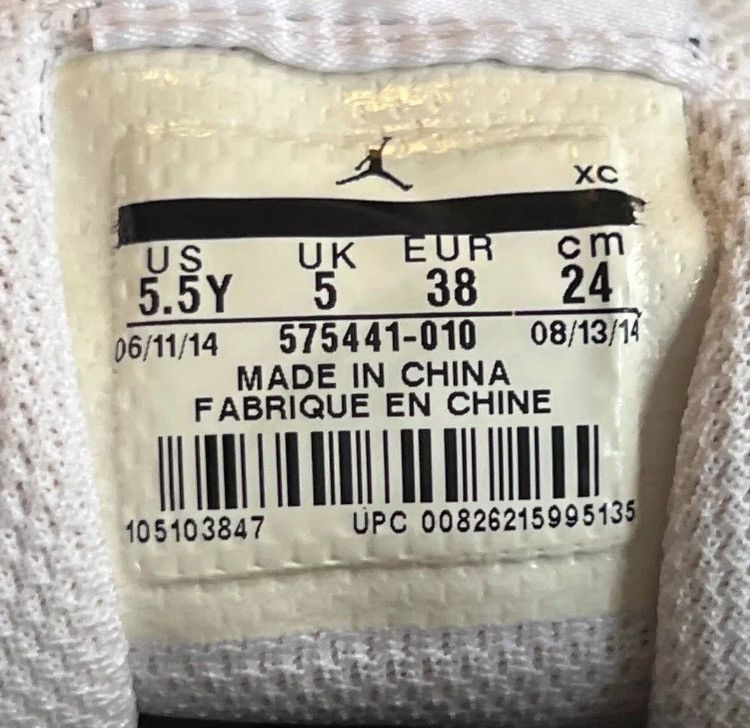 Jordan Brand Nike Air Jordan 1 Retro High OG 2014 Sz 5.5Y 555088-010 Size US 5.5 / EU 38 - 7 Thumbnail
