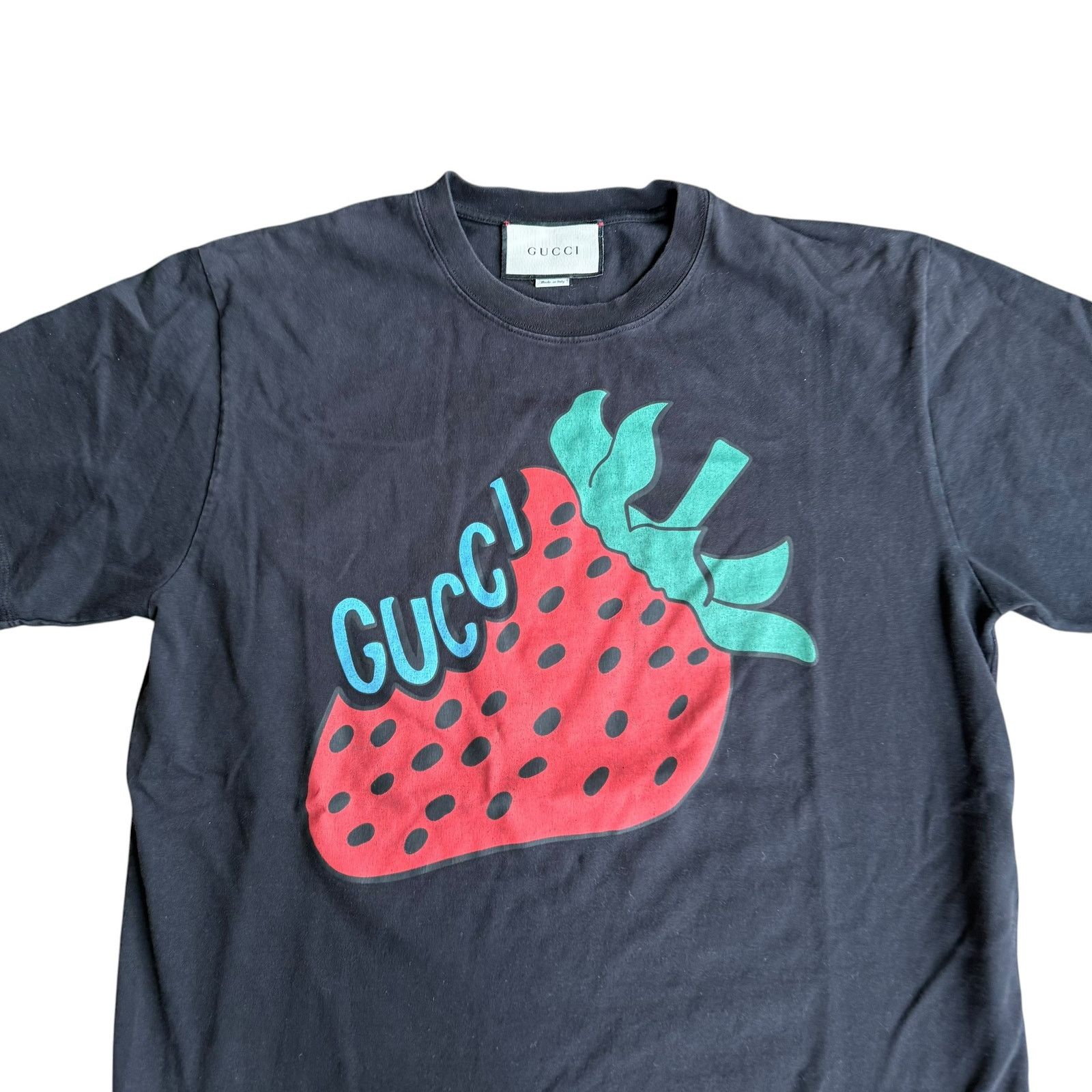 Gucci Gucci Strawberry Graphic Tee Shirt Mens Medium Size US M / EU 48-50 / 2 - 2 Thumbnail