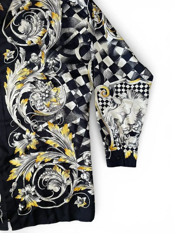 Versace Vintage Gianni Versace silk shirt, size XL, 1992 Size US XL / EU 56 / 4 - 2 Thumbnail