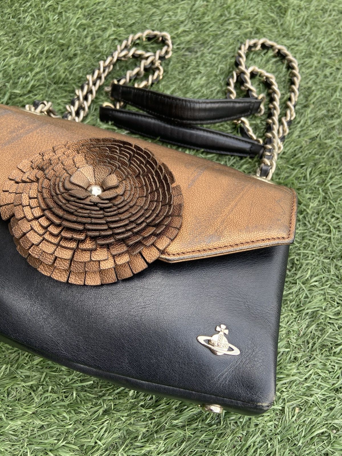 Vivienne Westwood Chain Orb Leather Shoulder Bag Size ONE SIZE - 10 Thumbnail