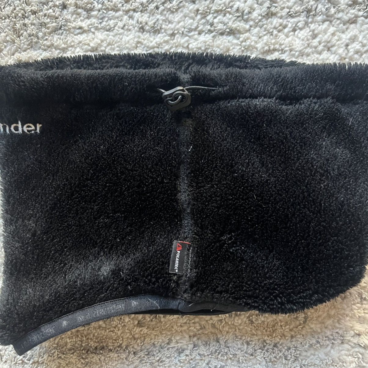 And Wander and Wander High Loft Fleece Neck Warmer Black Size ONE SIZE - 3 Thumbnail