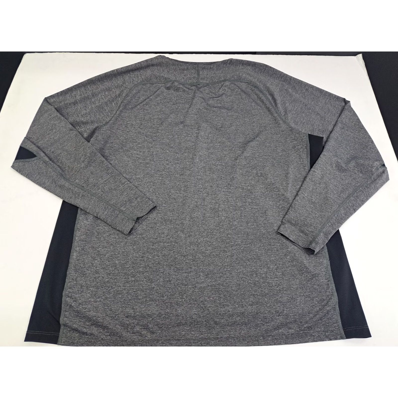 Nike Nike Dri-FIT Tight Fit Long Sleeve Training Shirt 2XL Blk/Grey Mens Crew Neck Pullover Moisture Wicking Lightweight Size US XXL / EU 58 / 5 - 5 Thumbnail