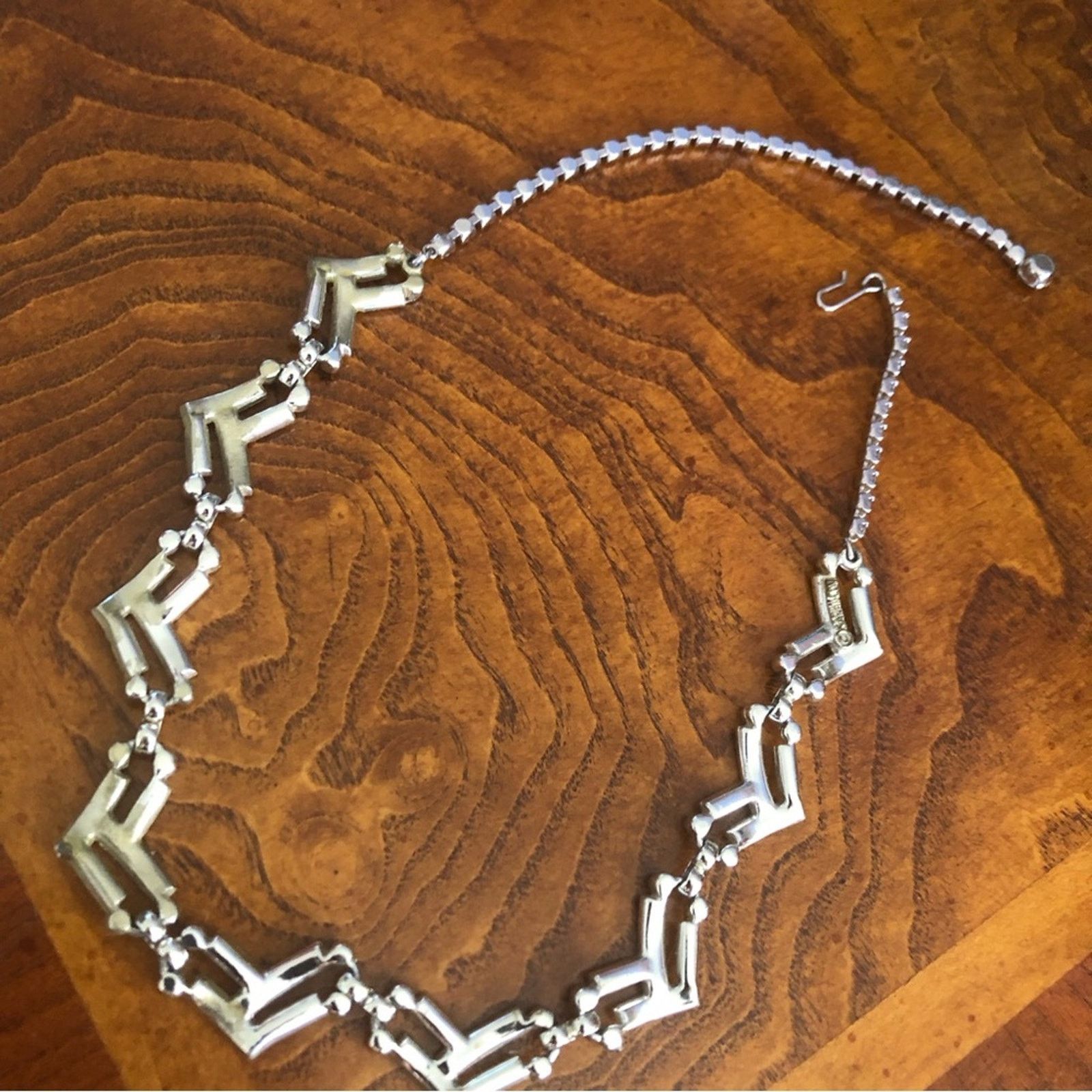 Vintage Vintage mid century emerald baguette rhinestone necklace Size ONE SIZE - 15 Thumbnail
