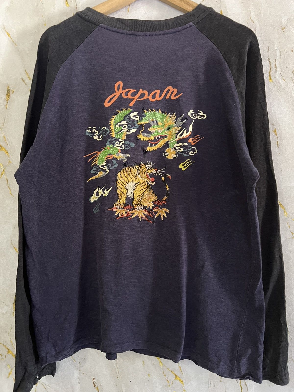 Japanese Brand Vintage Japan Dragon Tiger Long Sleeve T-Shirt Size US L / EU 52-54 / 3 - 2 Thumbnail
