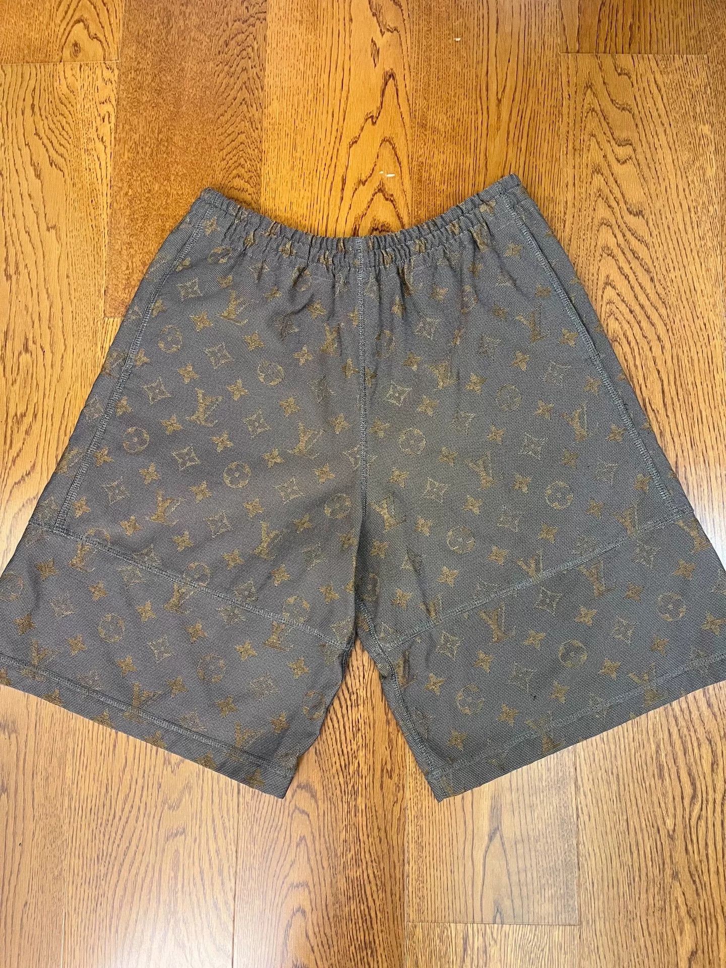 LVXWA lv monogram printed shorts SS23 collection Size US 31 - 1 Thumbnail