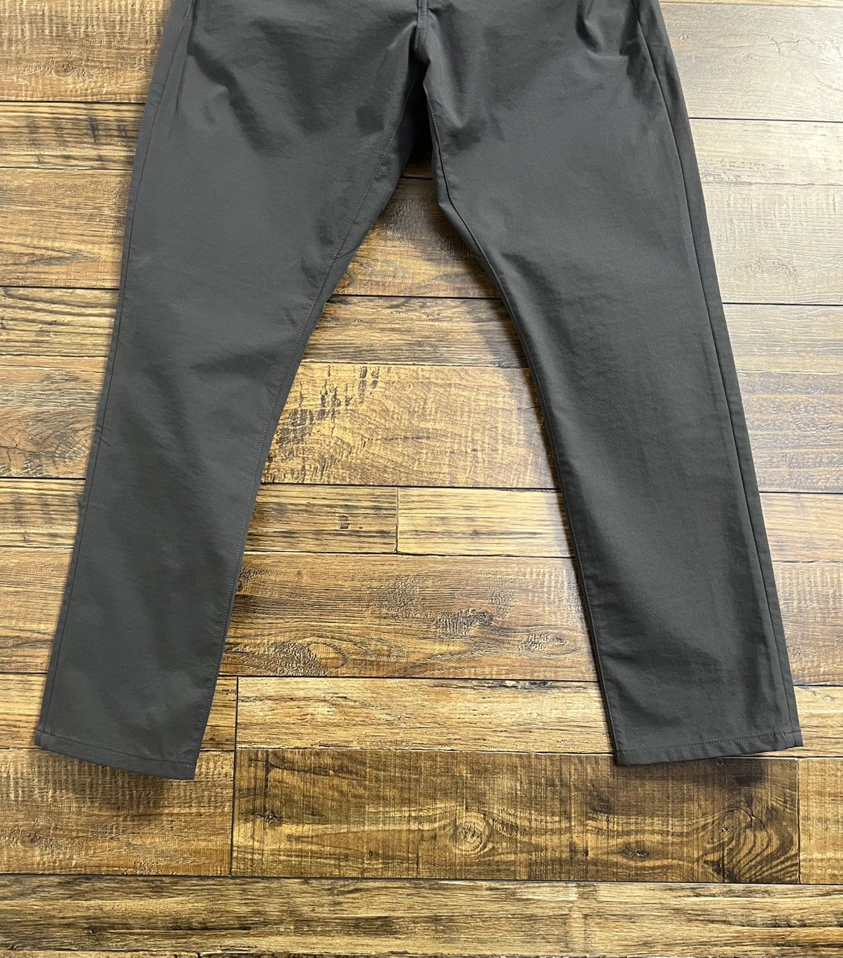 Nike NIKE DRI-FIT Repel 5 Pocket Slim Fit Golf Pants Dark Smoke Size US 32 / EU 48 - 6 Thumbnail