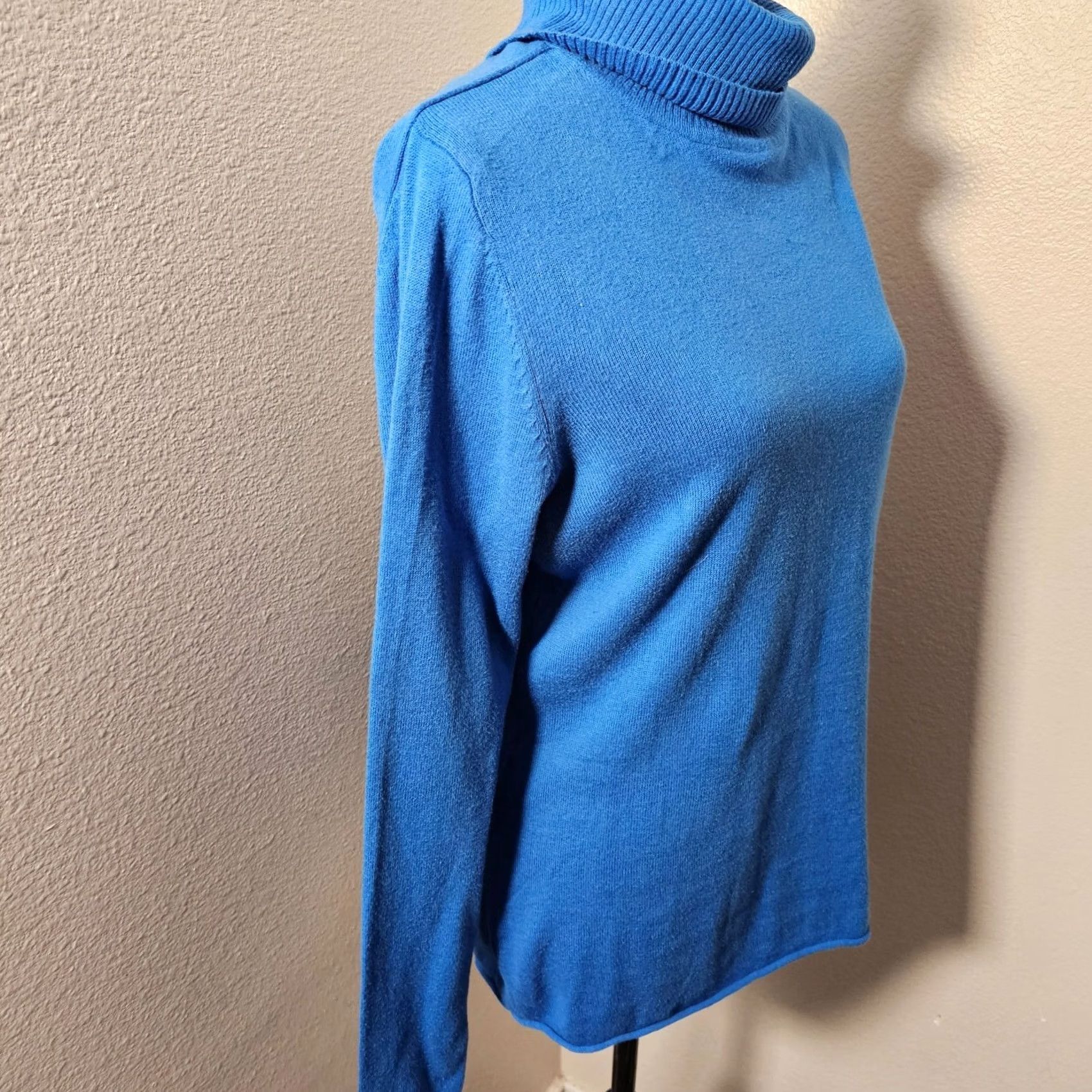 Vintage VINTAGE JCP Cashmere Blend Sweater Blue L Turtleneck Long Sleeve Women Pullover Size L / US 10 / IT 46 - 4 Thumbnail