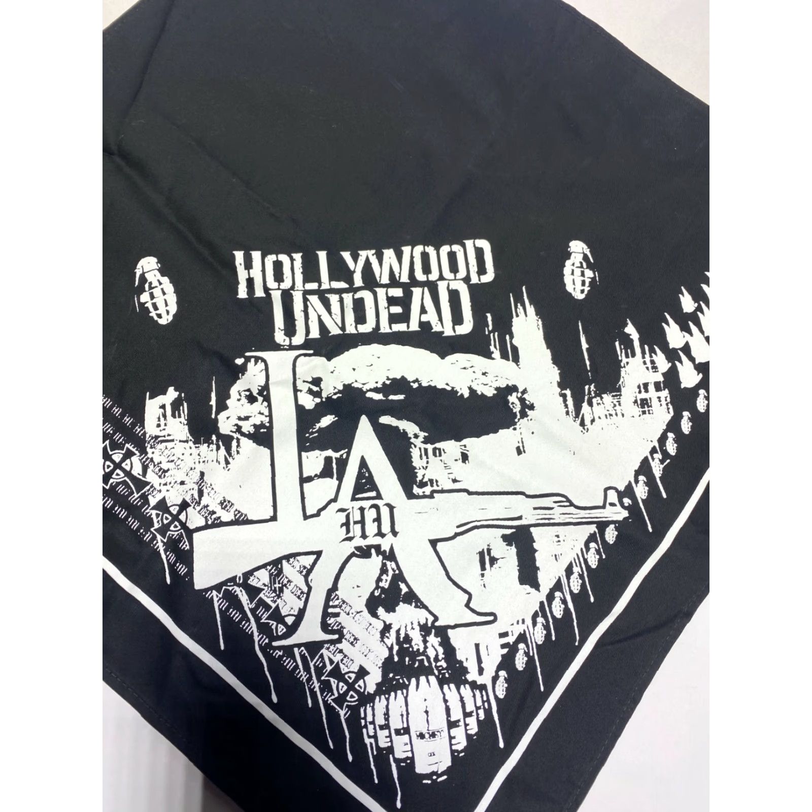 Vintage Hollywood Undead LA HU Bandana Paisley Face Mask Head Wrap Scarf Mouth Cover 20 BY 20 INCH Black Size ONE SIZE - 3 Thumbnail
