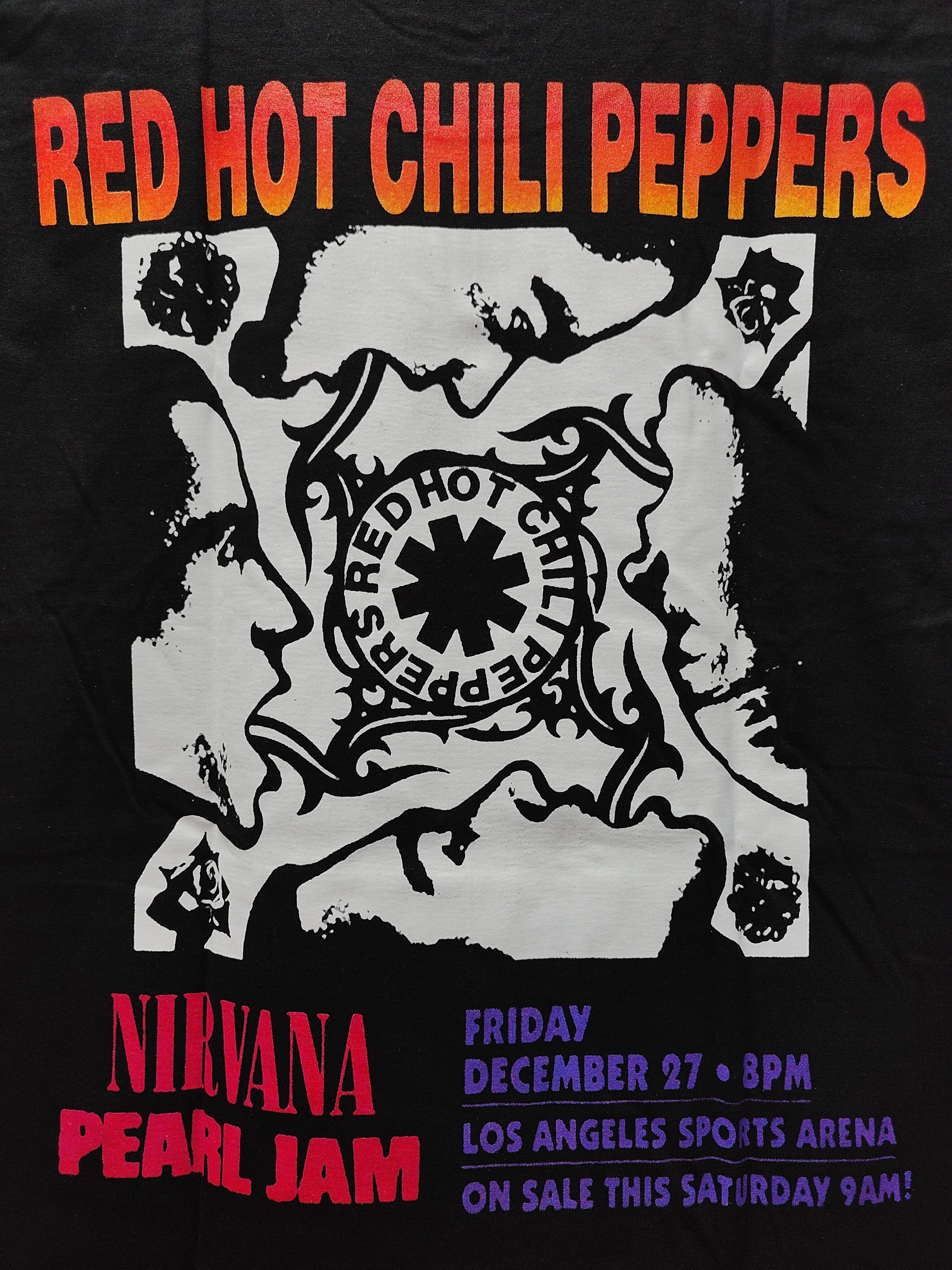 Band Tees Red Hot Chili Peppers Concert T-shirt Size US XL / EU 56 / 4 - 8 Thumbnail