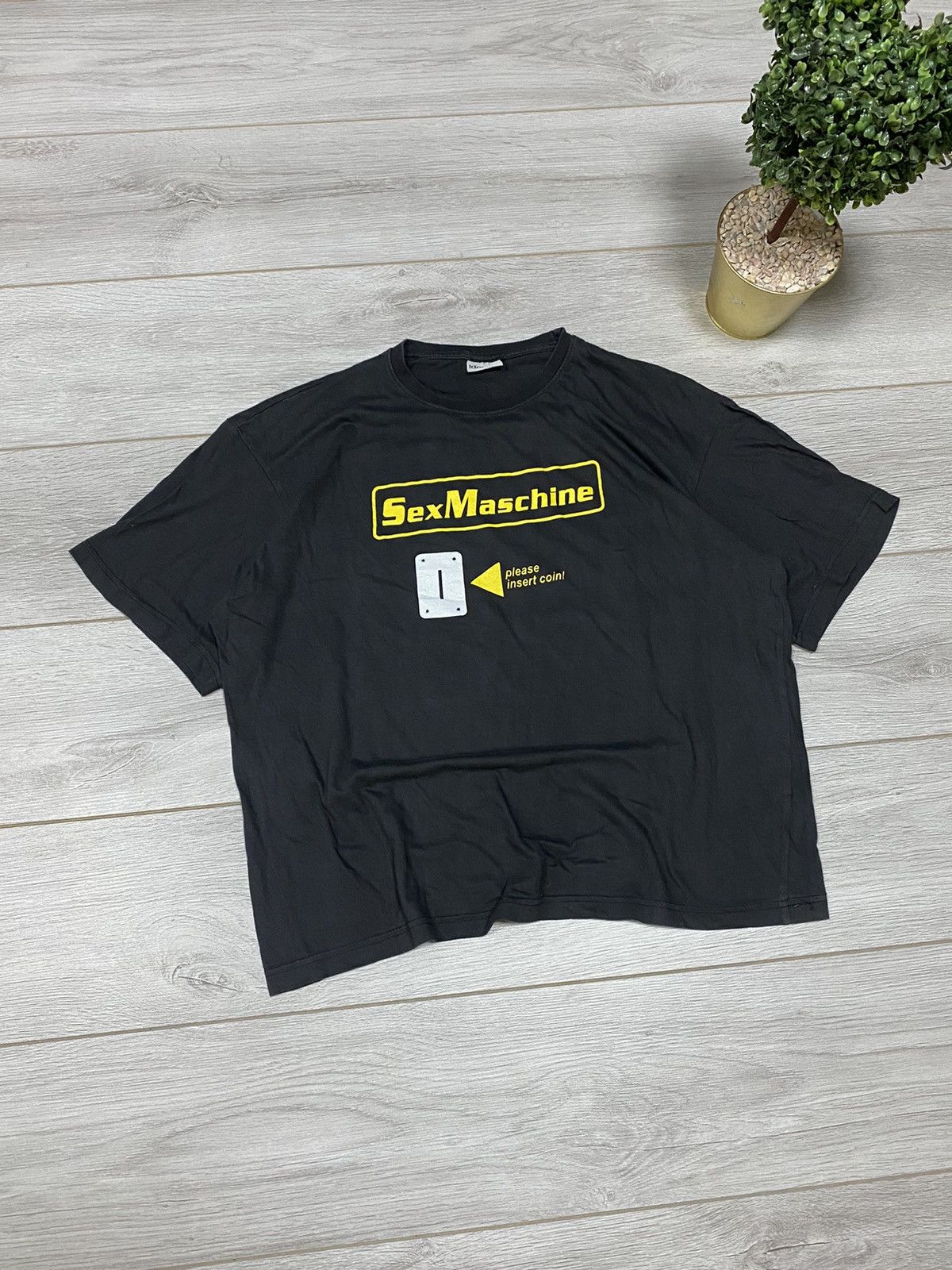 Vintage Sex Machine xxx humor cropped t-shirt “please insert coin” | Grailed