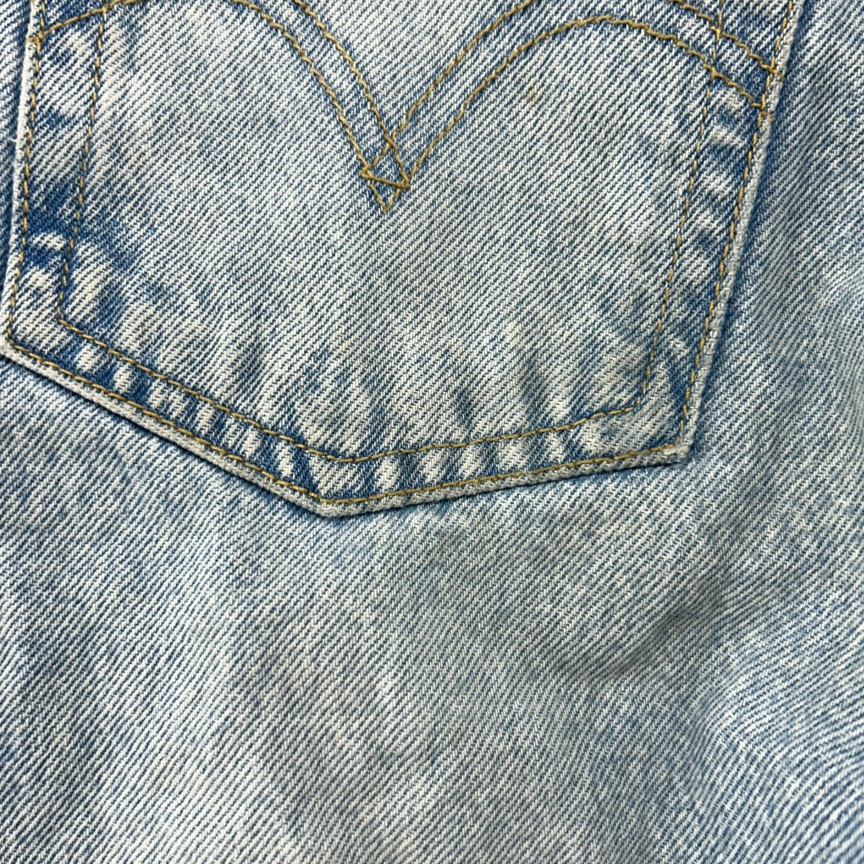 Levi's VINTAGE Levi's Wedgie Jeans Womens 25x28 Blue Straight Button Fly Light Wash Distressed 90s Womens Jeans Size 42" / US 20 - 6 Thumbnail