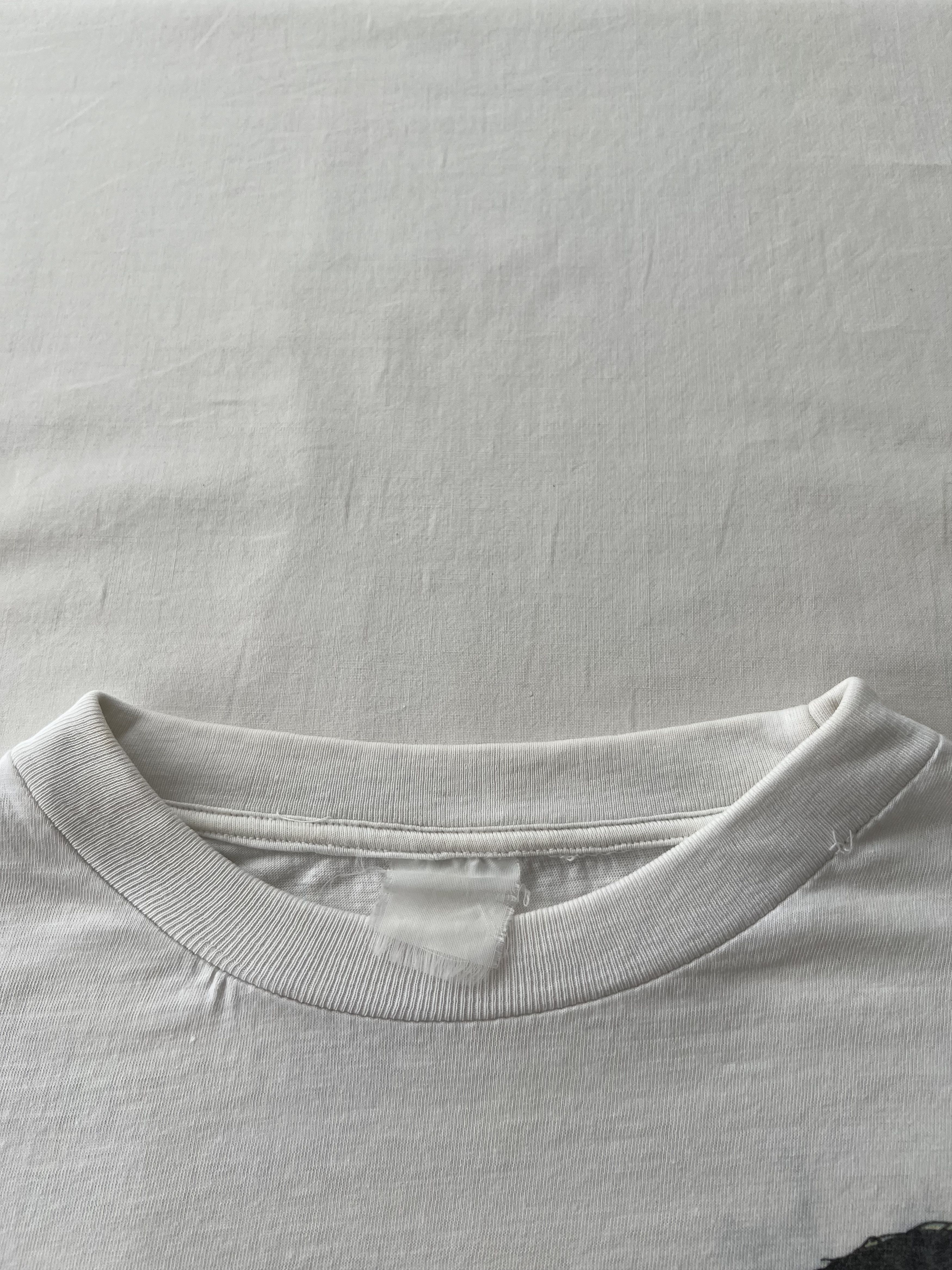 Band Tees Vintage 1988 Bon Jovi The Brotherhood 80s White T-shirt Size US L / EU 52-54 / 3 - 17 Thumbnail