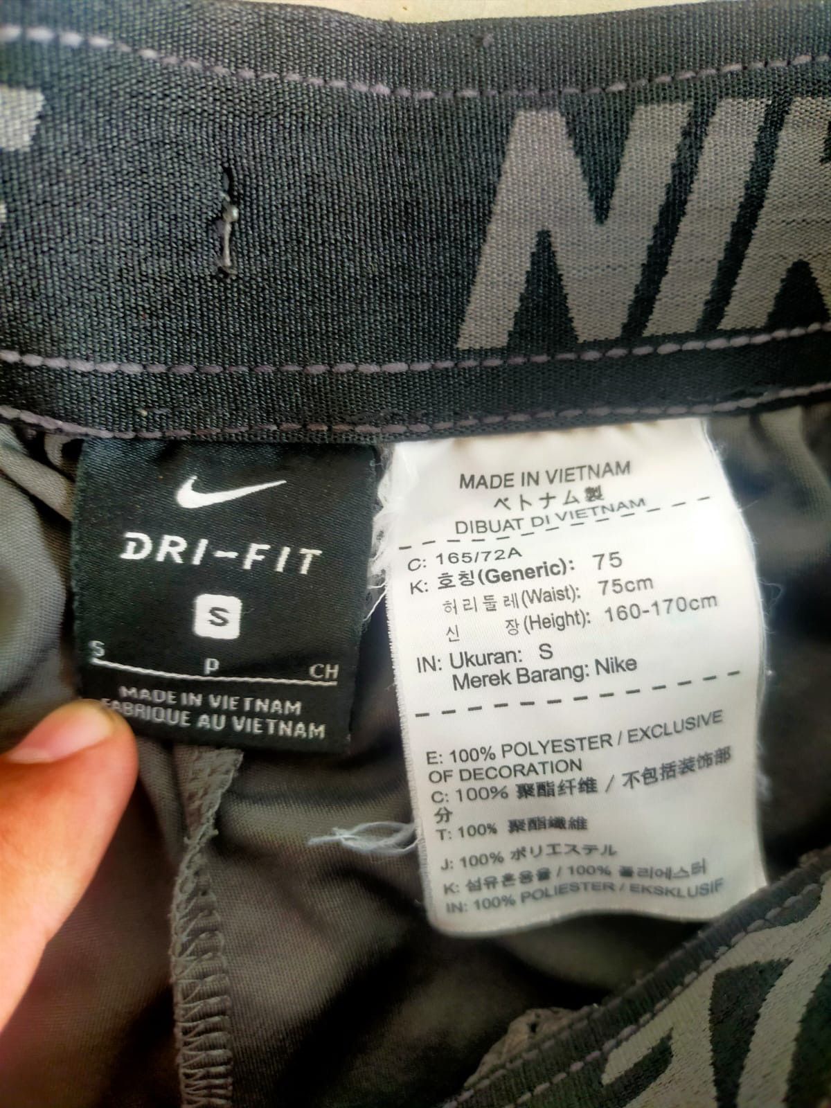 Nike Nike big swoosh shortpant Size US 30 / EU 46 - 3 Thumbnail