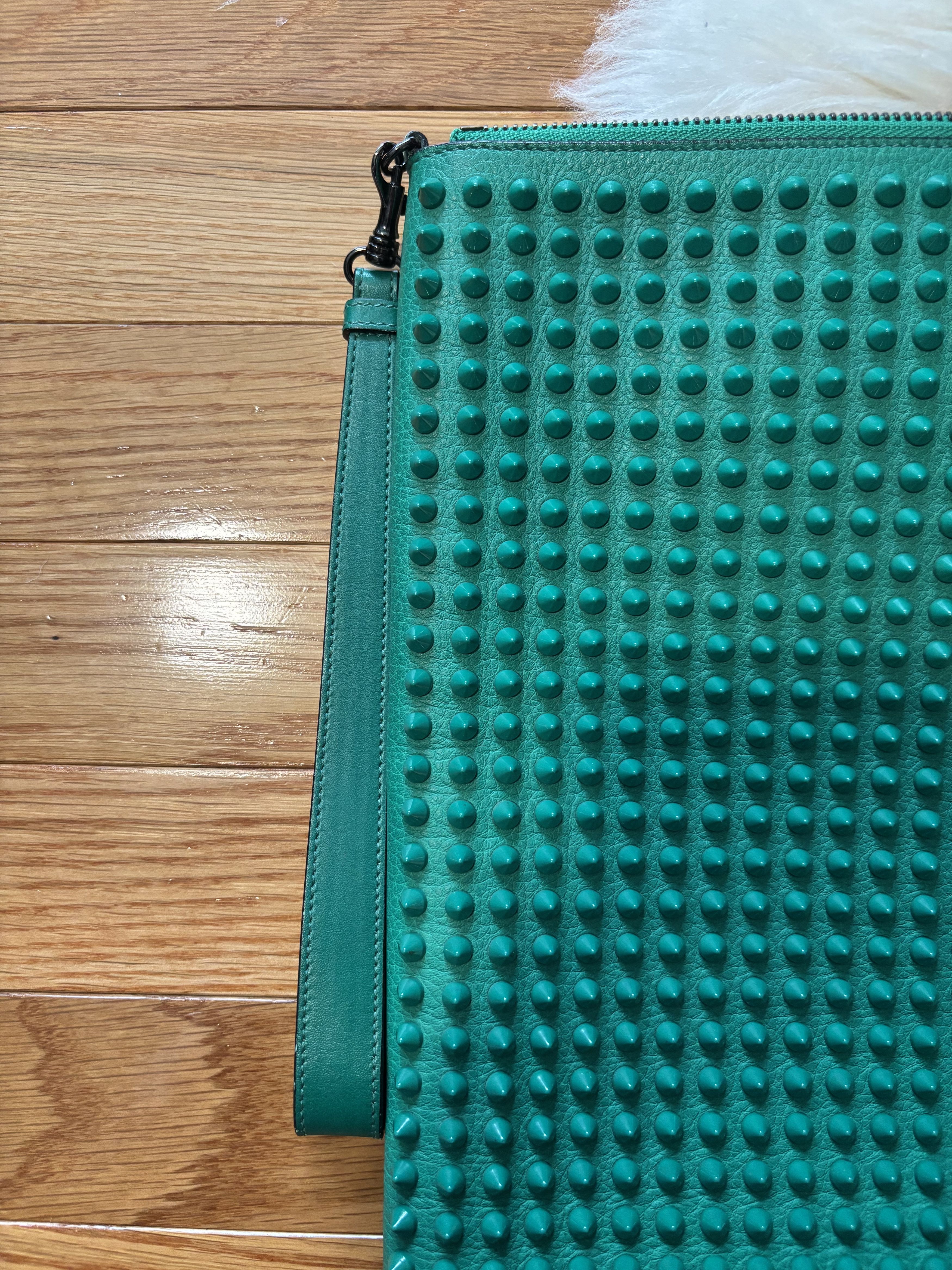 Christian Louboutin GREEN OVERSIZED SPIKE POUCH CLUTCH Size ONE SIZE - 2 Thumbnail